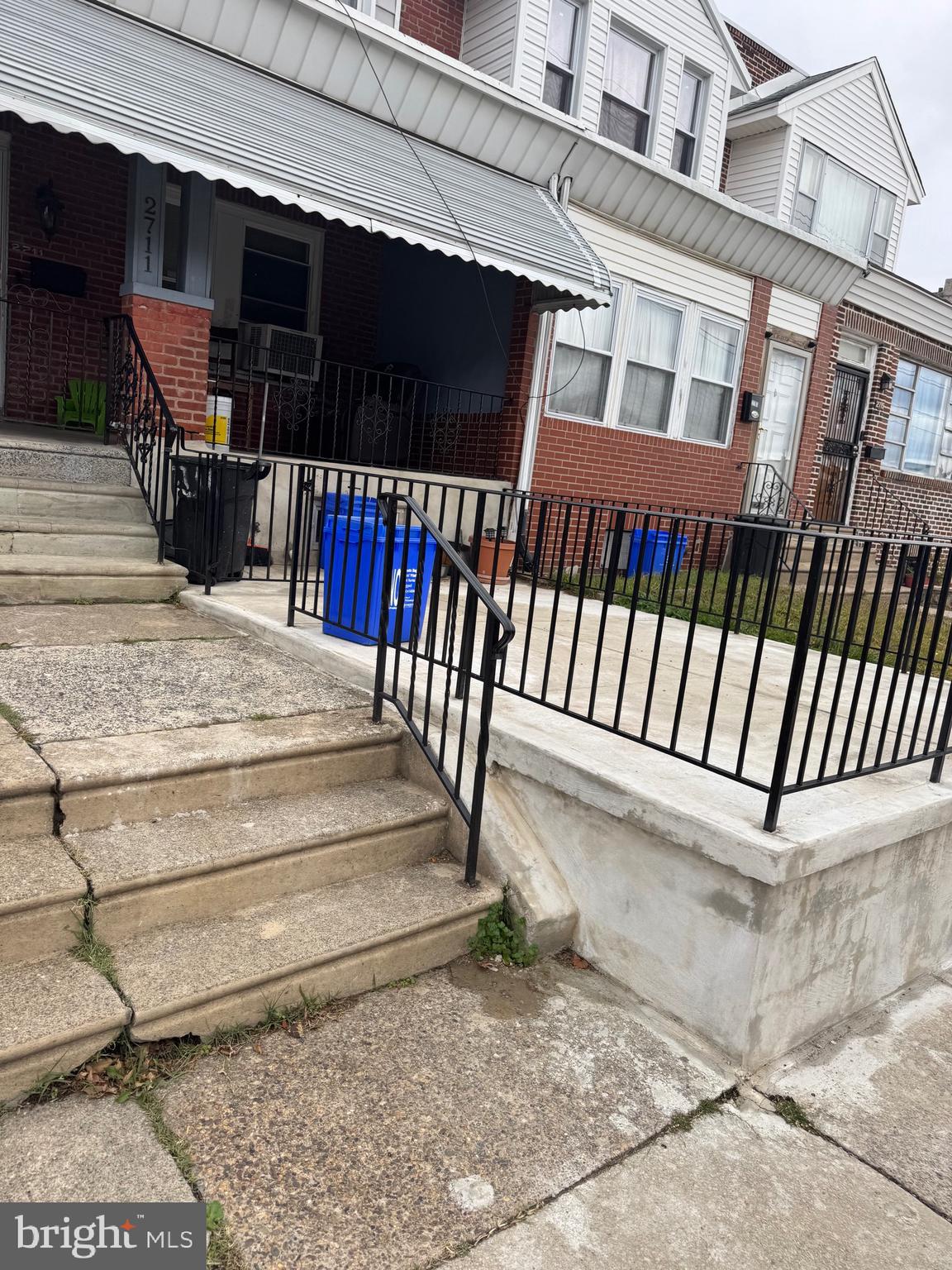 ELMWOOD PARK - Residential Lease