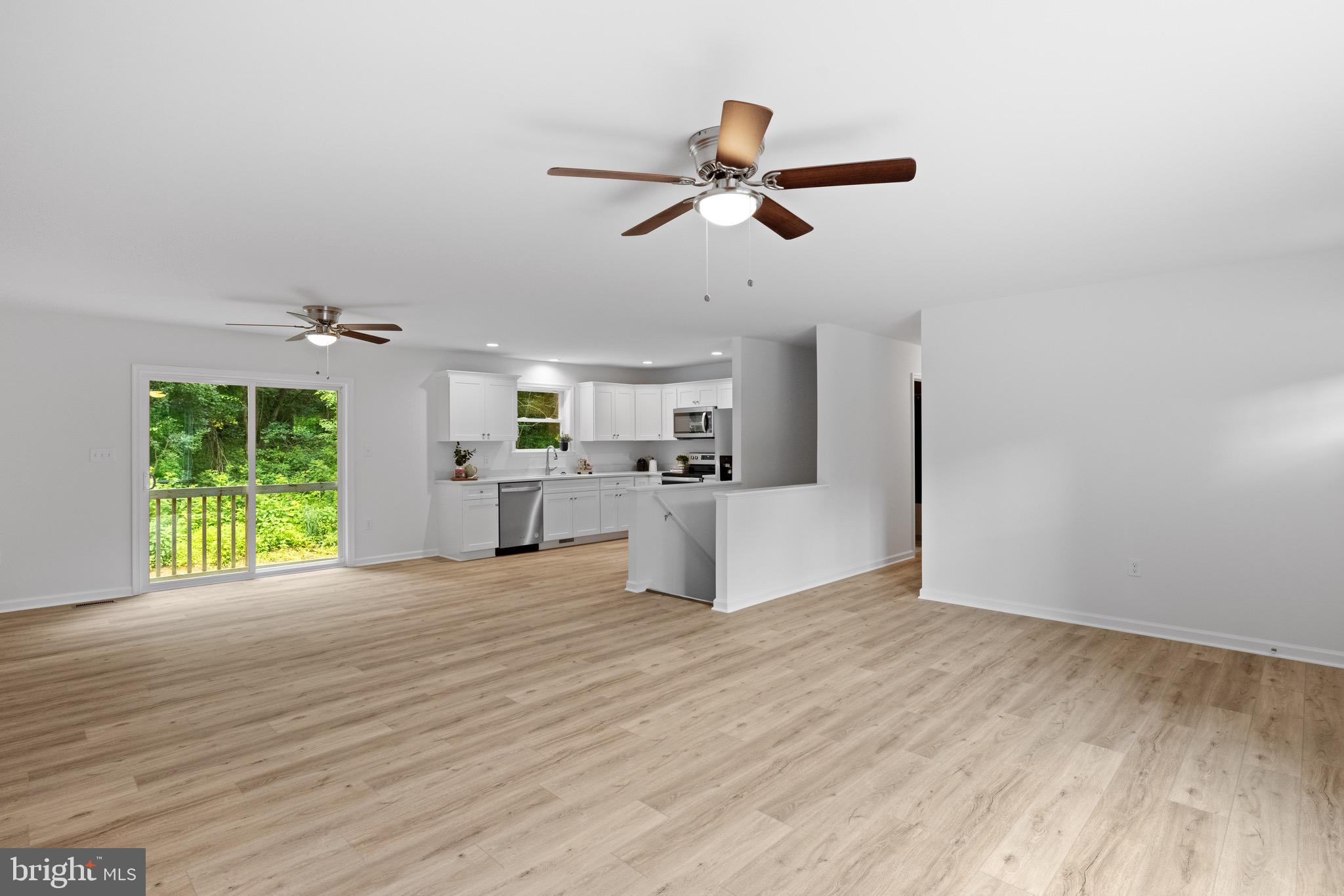 RIVER VIEW PARK - Residential