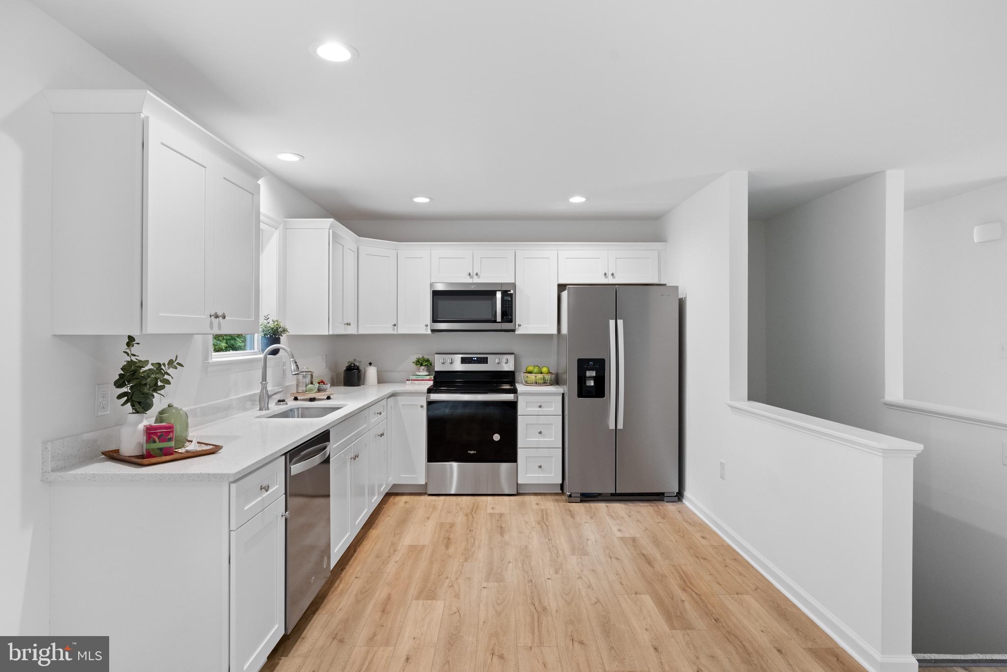 RIVER VIEW PARK - Residential