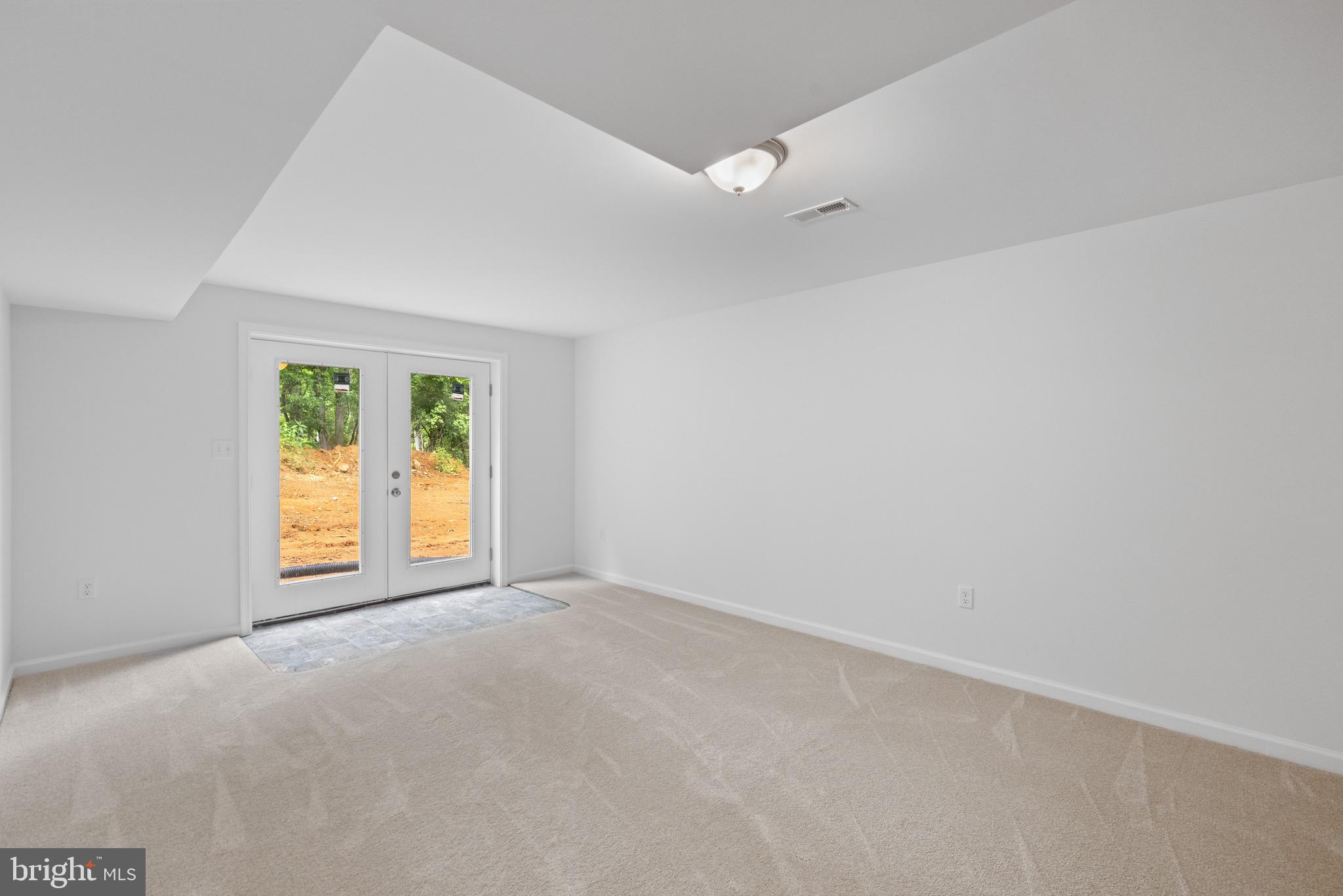 RIVER VIEW PARK - Residential