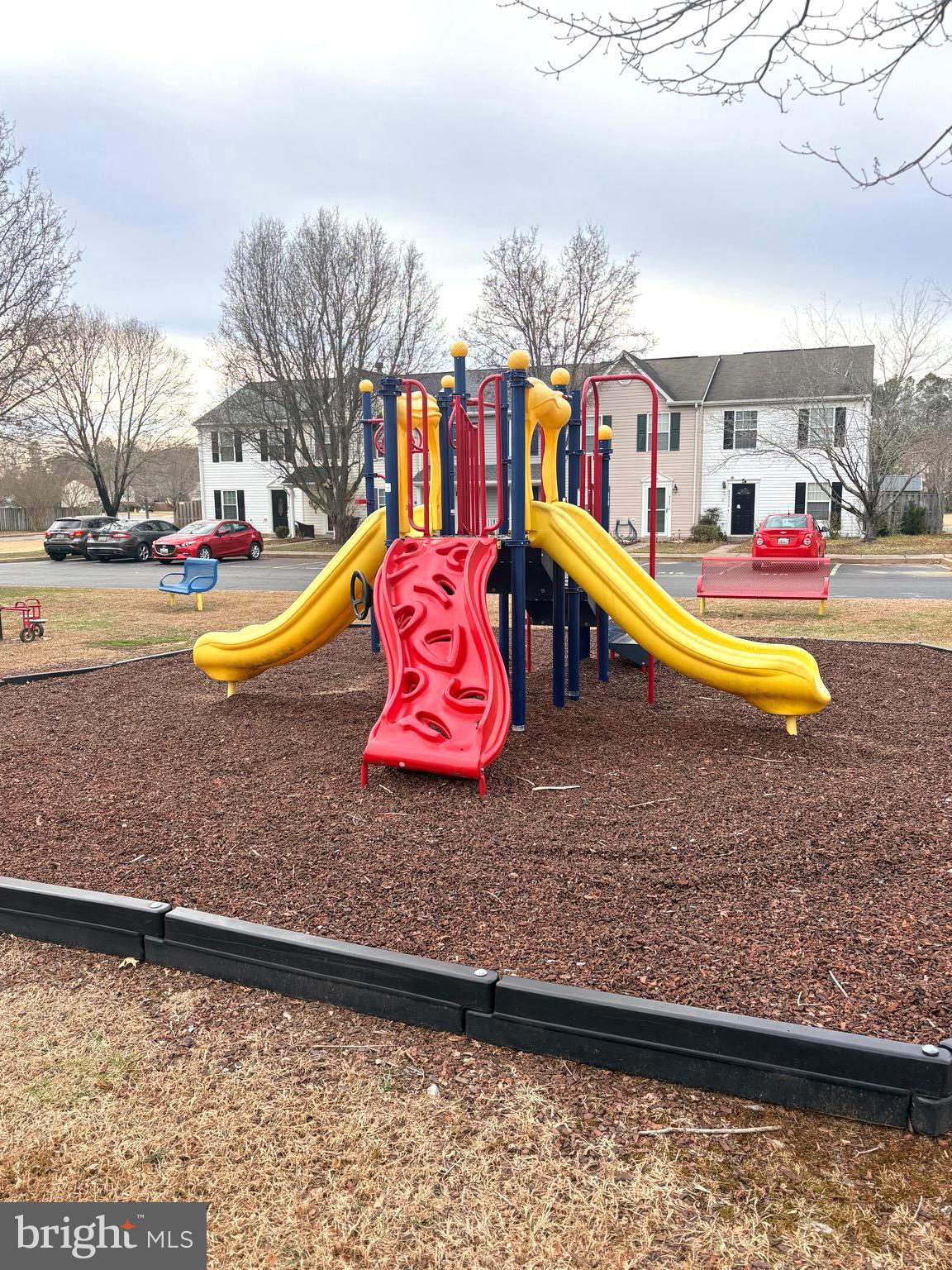 LAUREL GLEN - Residential