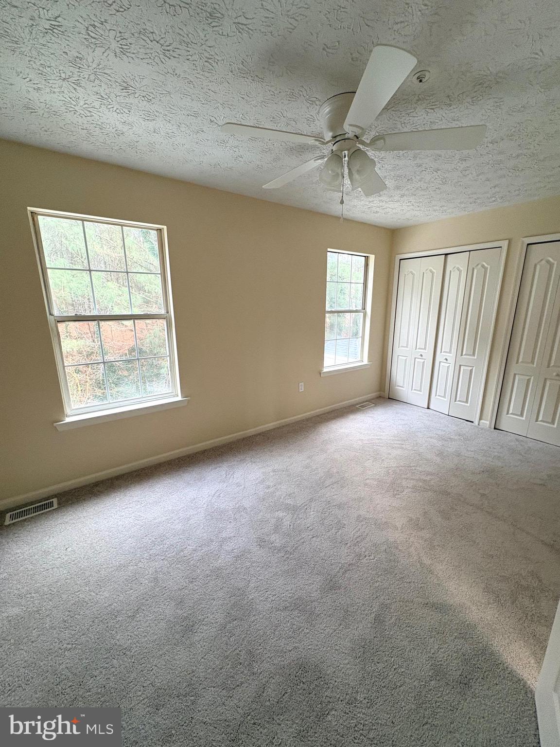 LAUREL GLEN - Residential