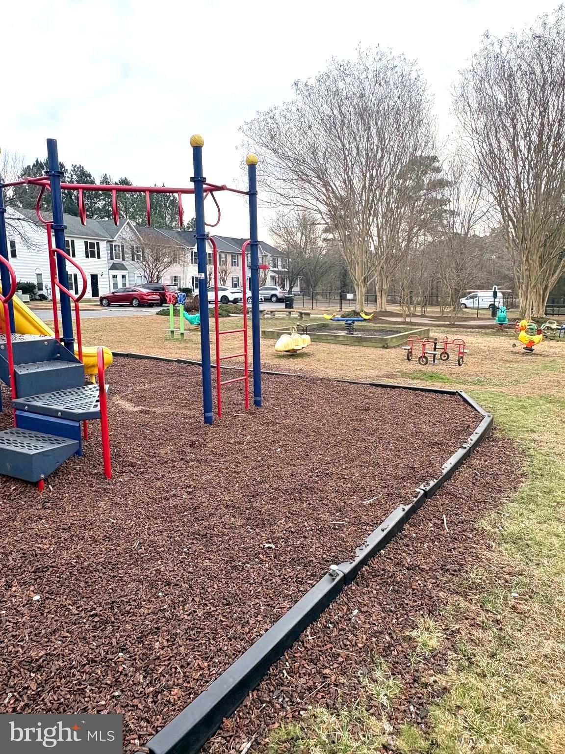 LAUREL GLEN - Residential