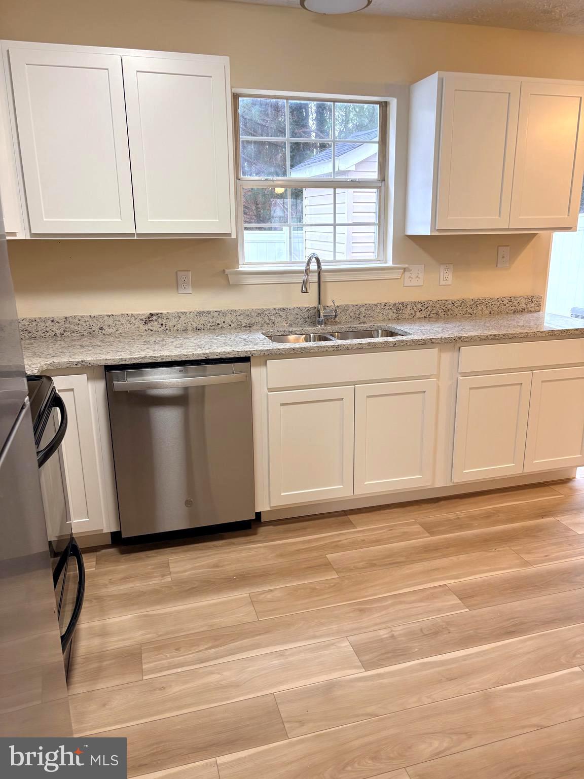 LAUREL GLEN - Residential