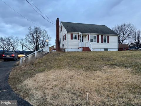 Apartment For Sale - 15 Dawn Street<br/> FORT ASHBY, WV 26719
