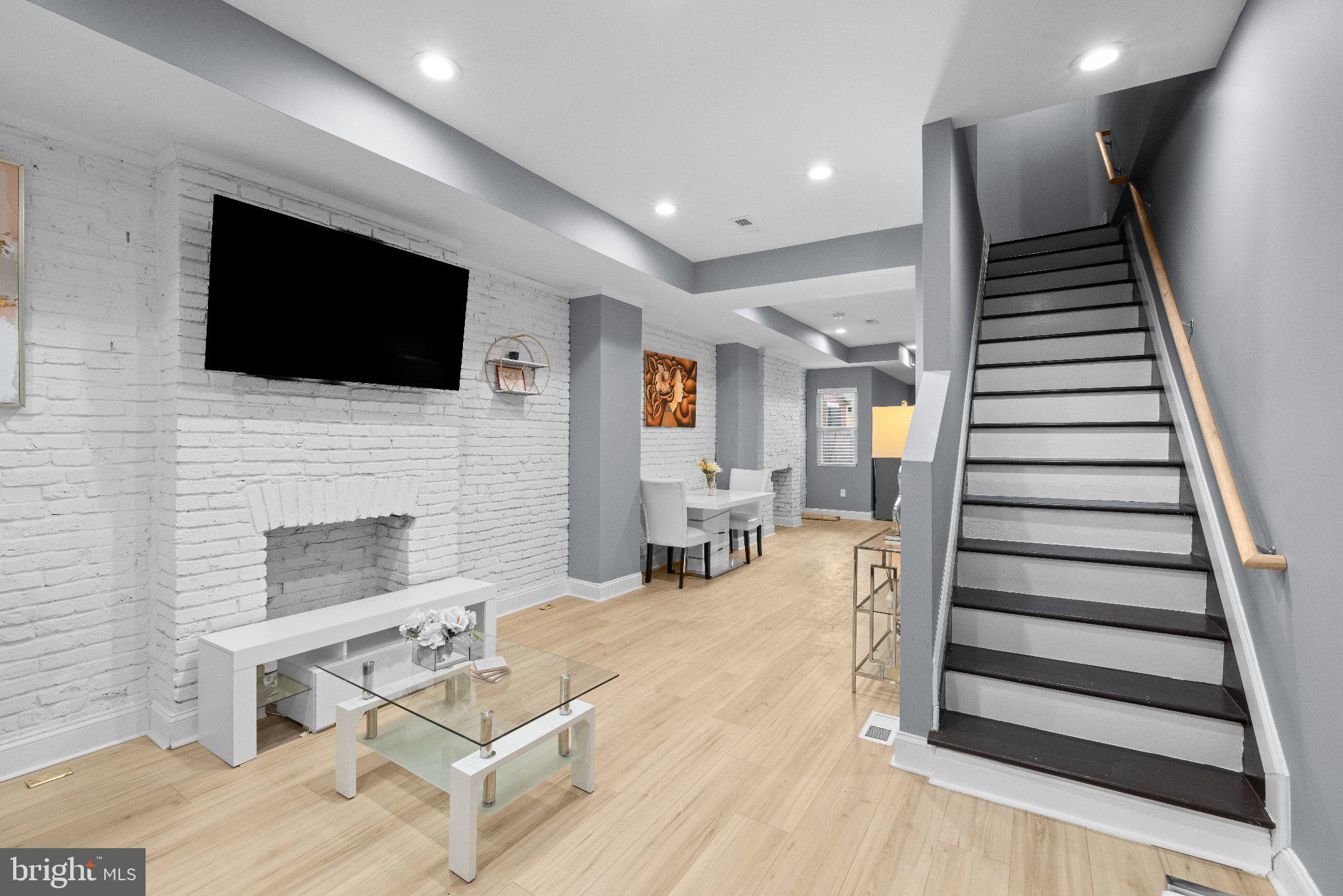 1007 BENNETT PLACE