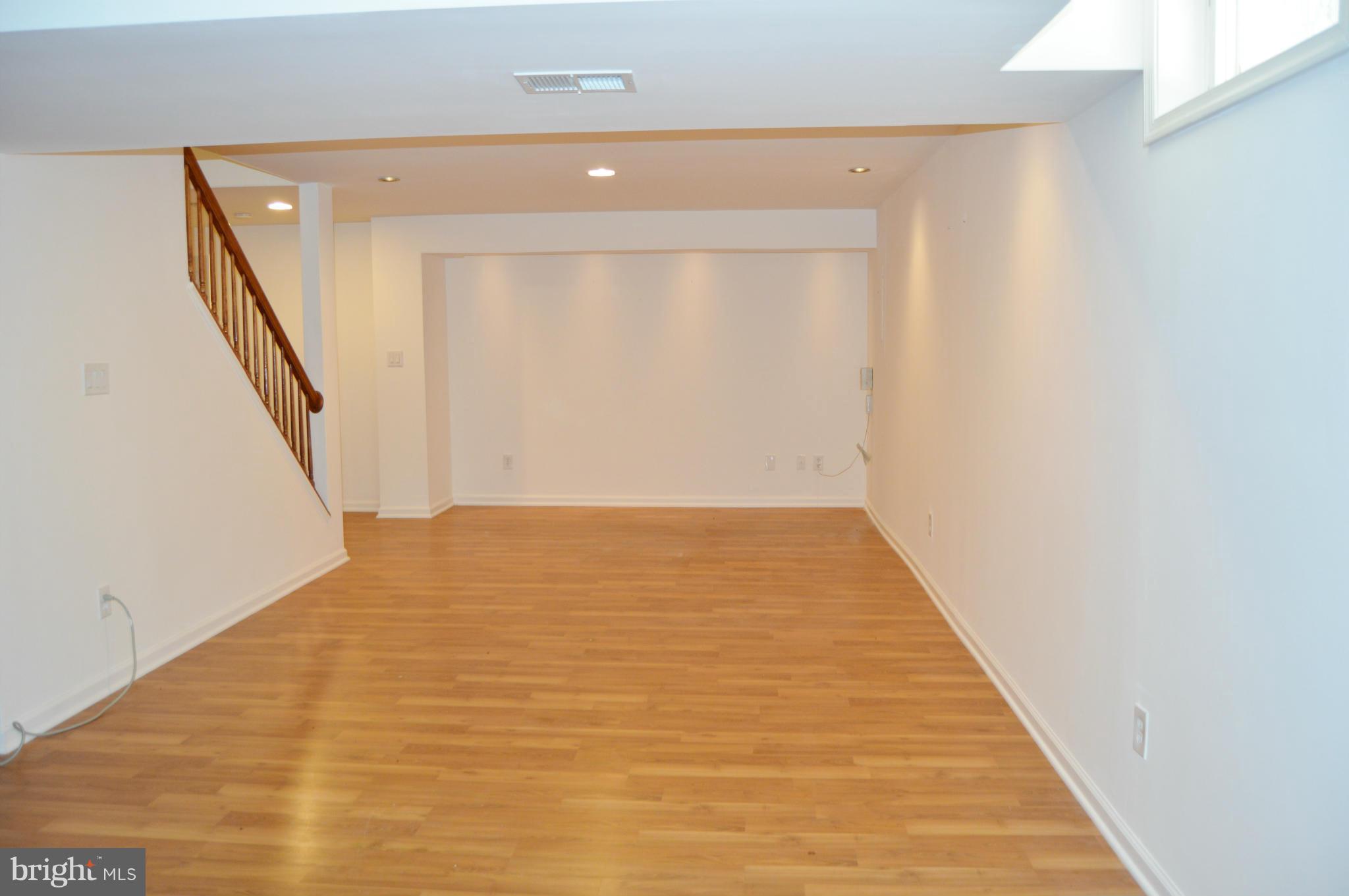 WEST FAIRLAND ESTATES - Residential Lease