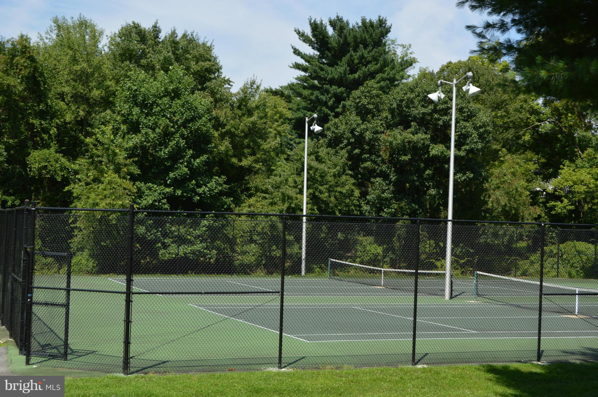 WEST FAIRLAND ESTATES - Residential Lease