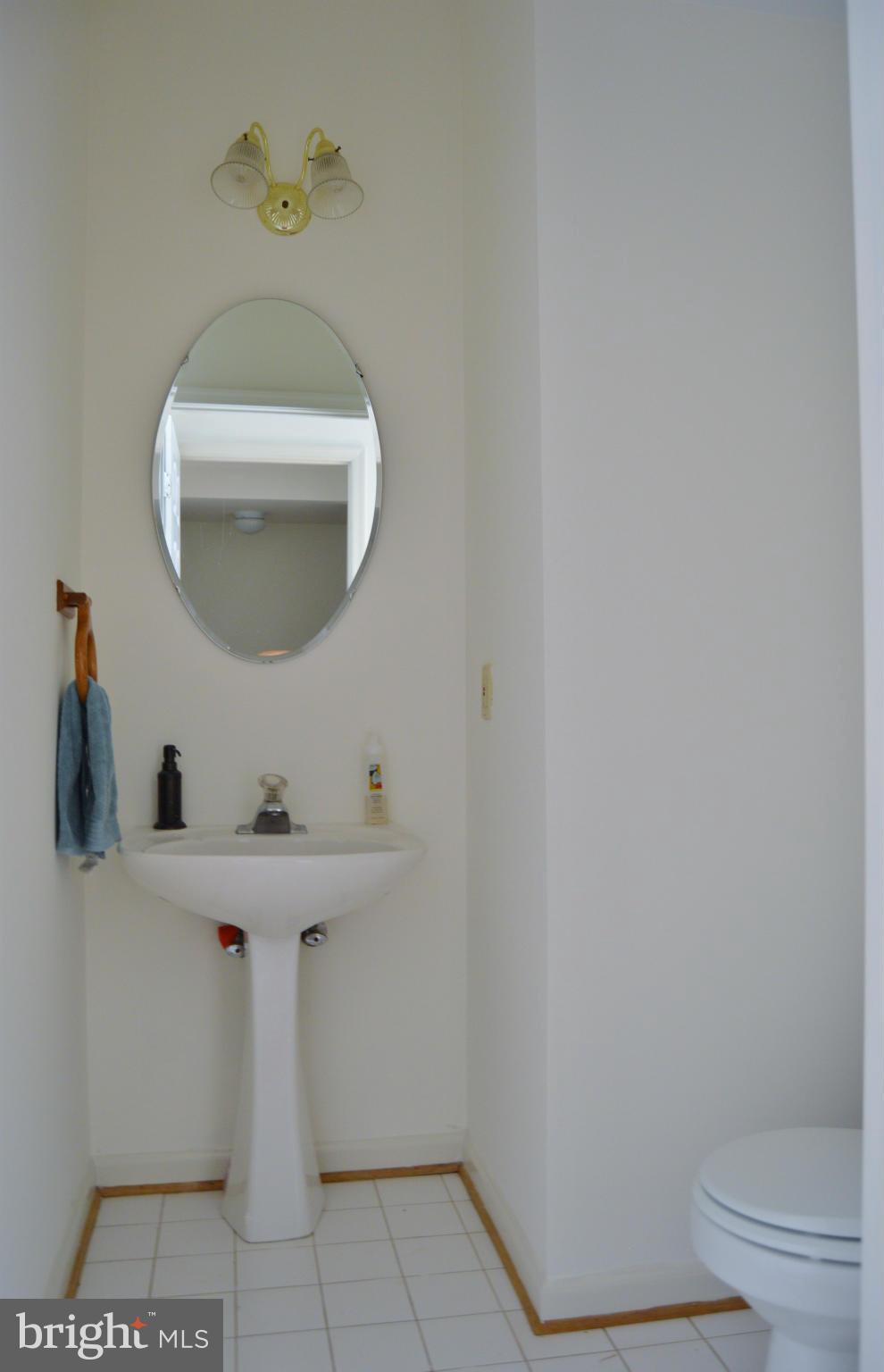 WEST FAIRLAND ESTATES - Residential Lease