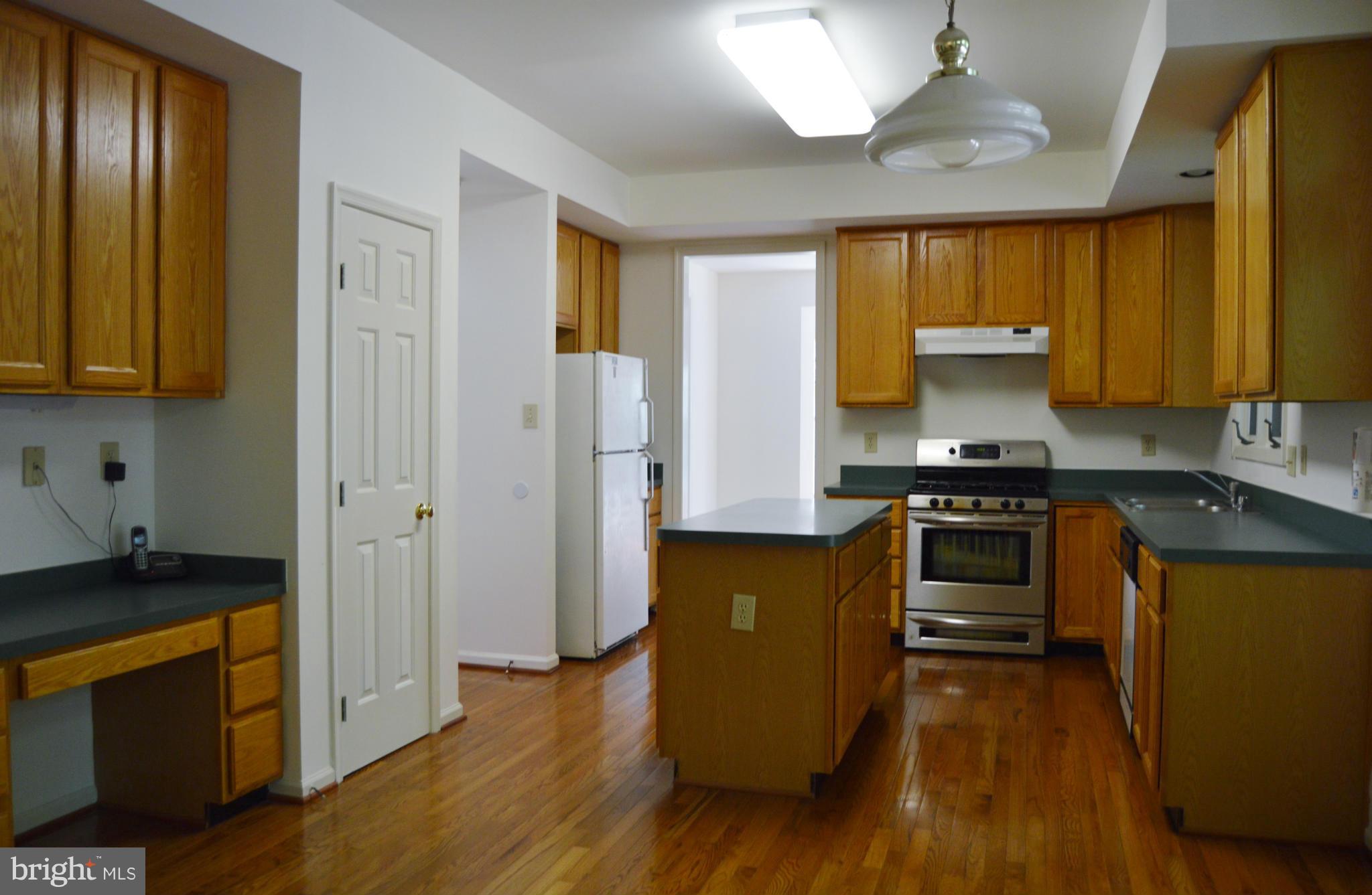 WEST FAIRLAND ESTATES - Residential Lease