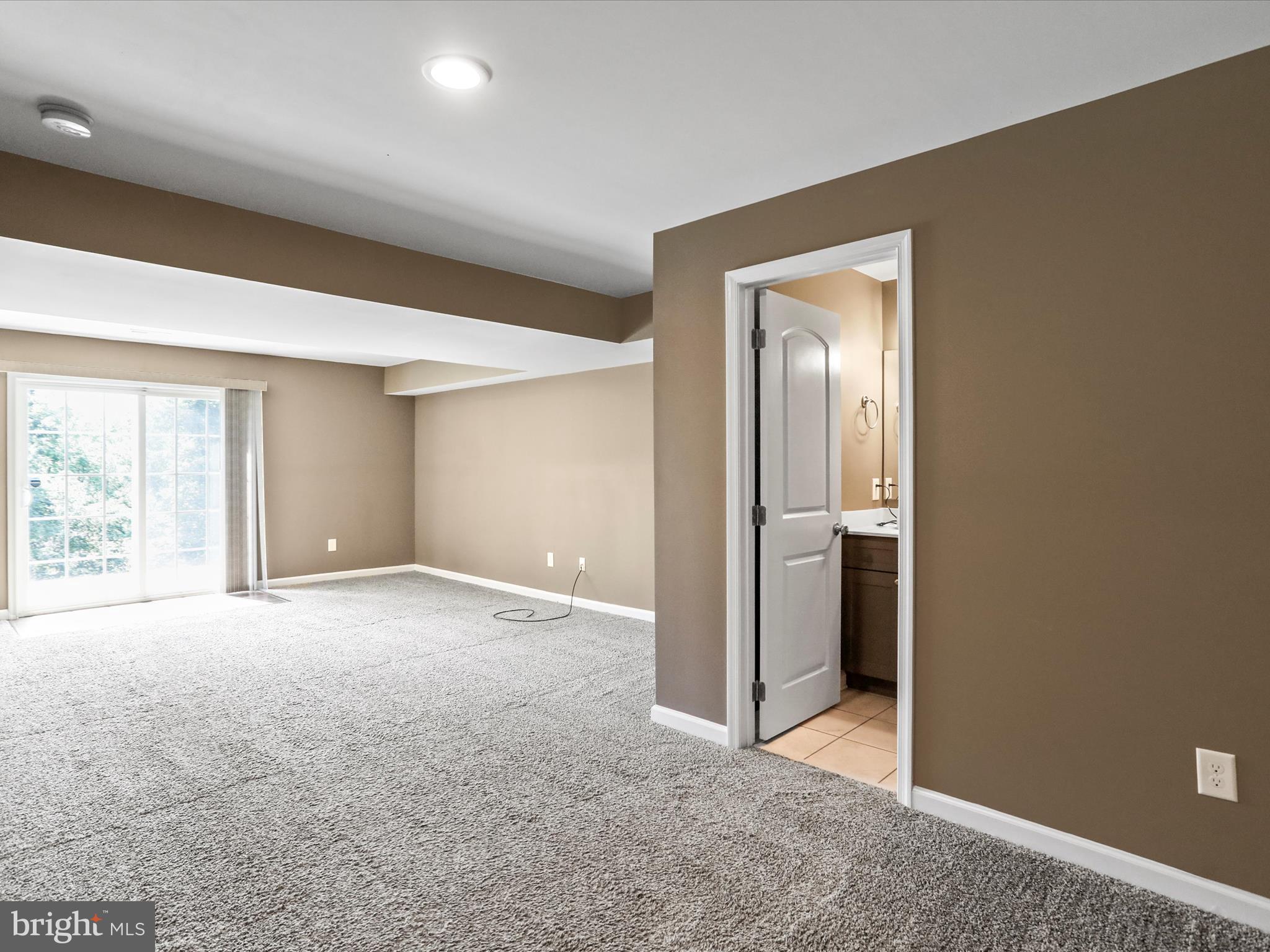 MEADOWS OF ARDEN - Residential