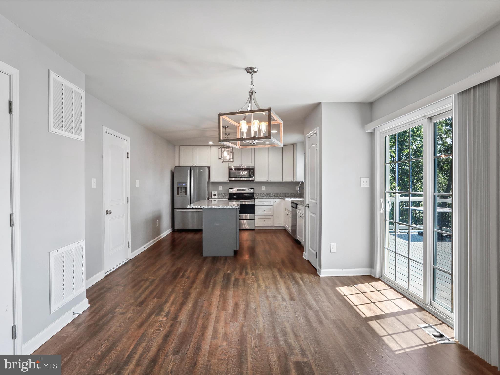 MEADOWS OF ARDEN - Residential