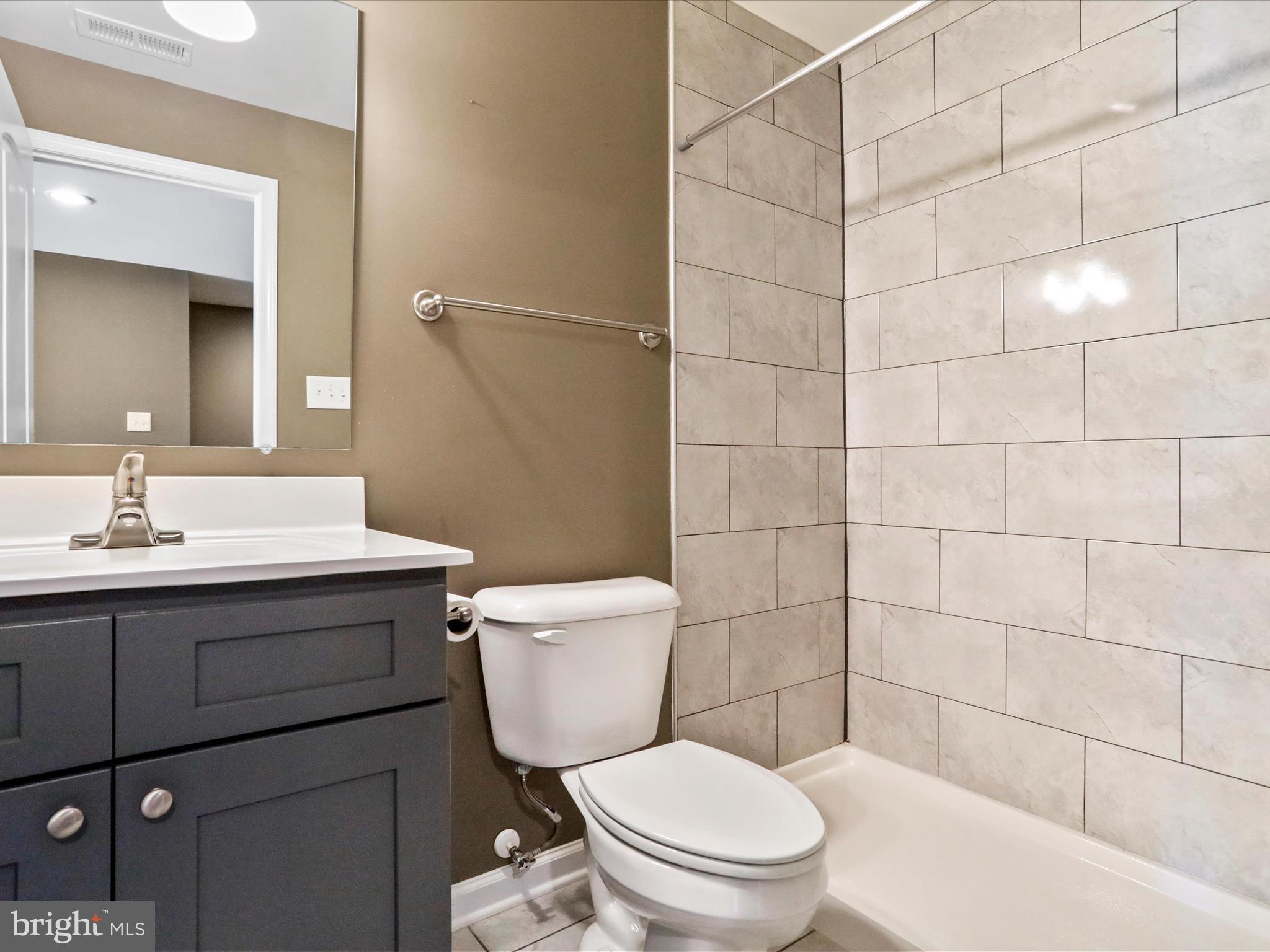 MEADOWS OF ARDEN - Residential