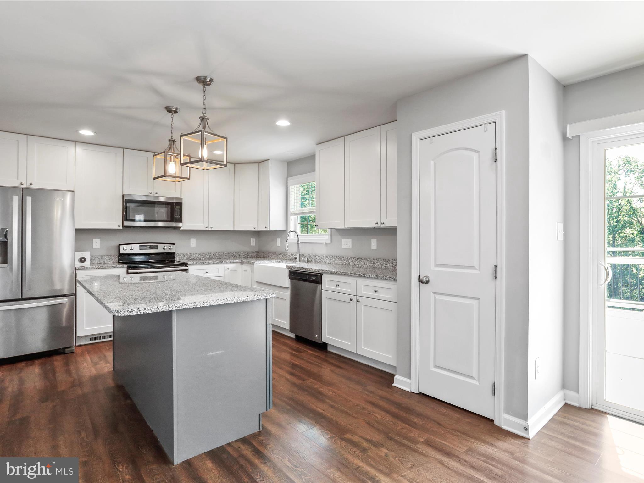 MEADOWS OF ARDEN - Residential