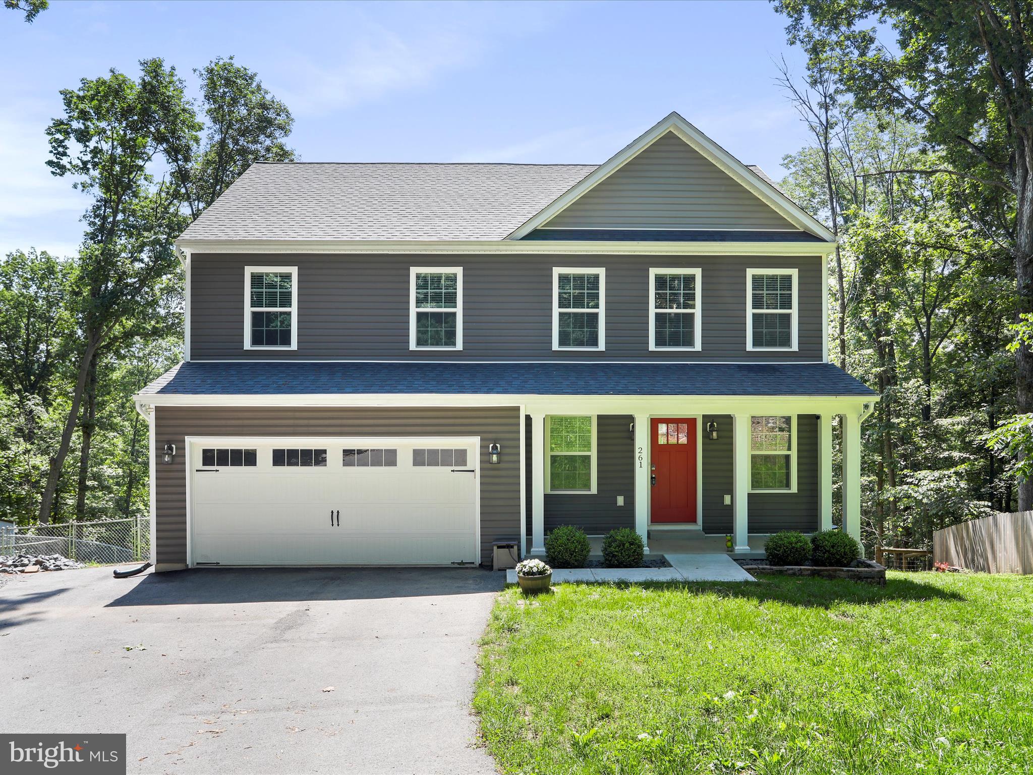 MEADOWS OF ARDEN - Residential