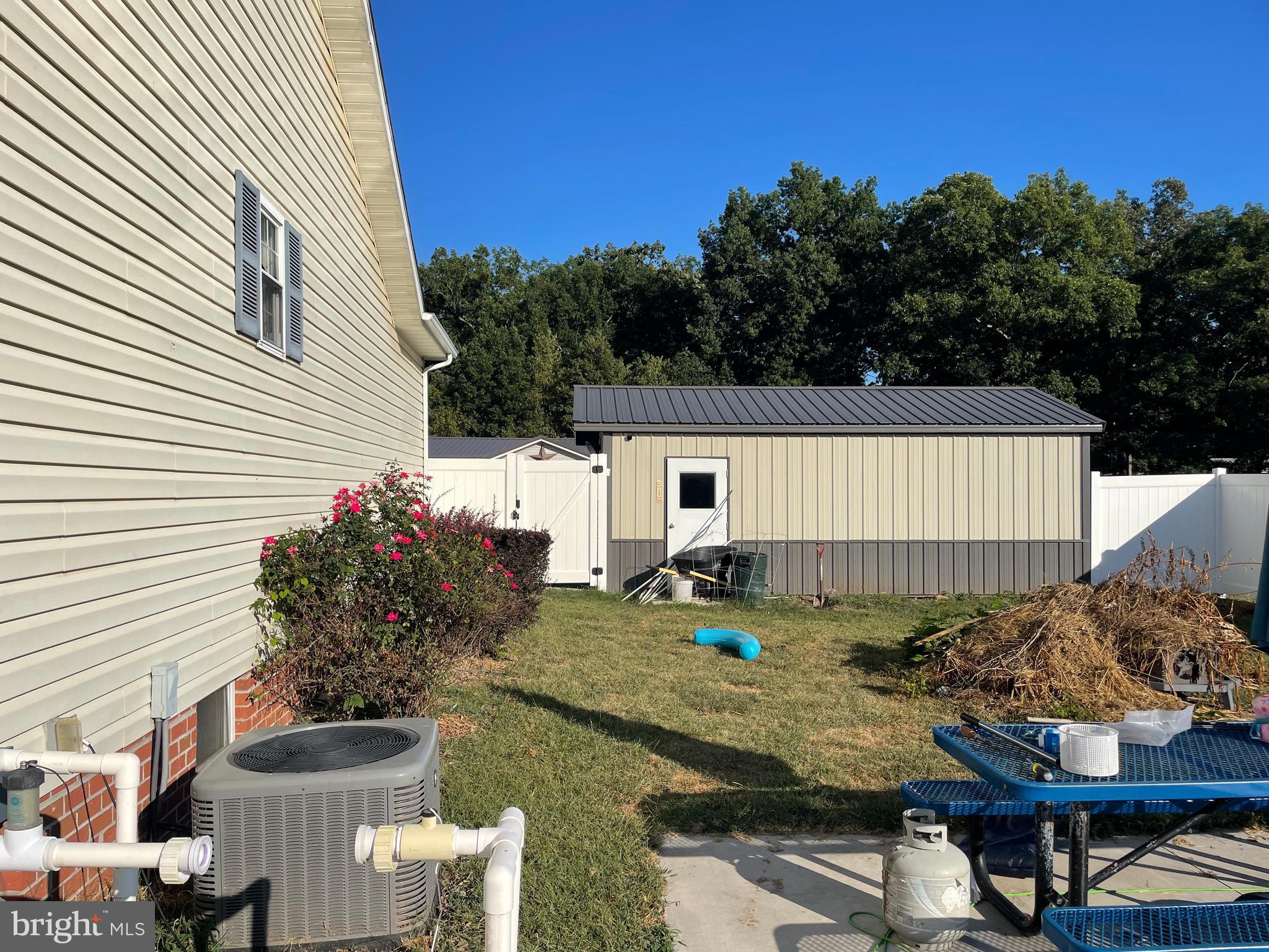 OGDEN FARM MEADOWS - Residential