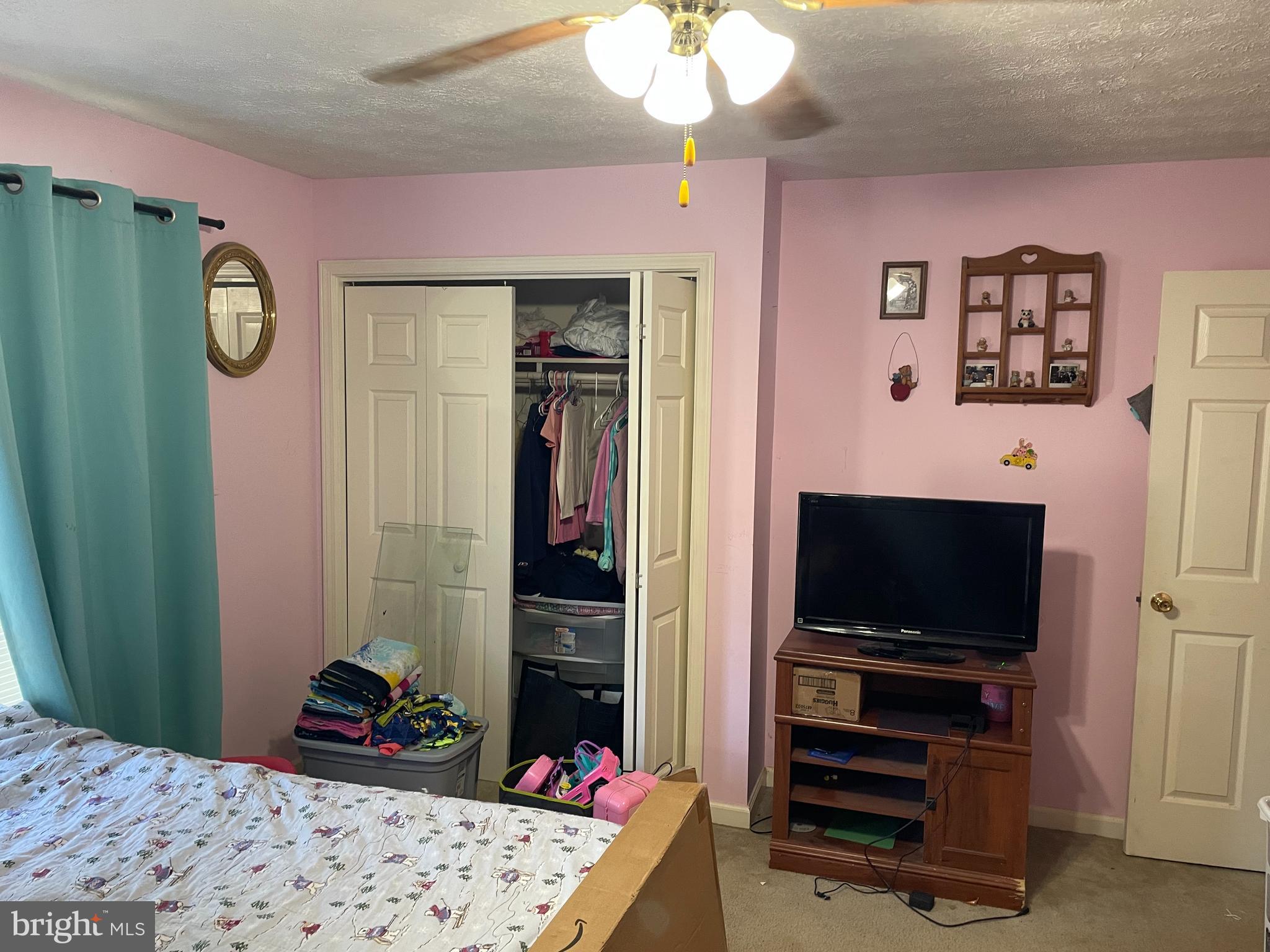 OGDEN FARM MEADOWS - Residential