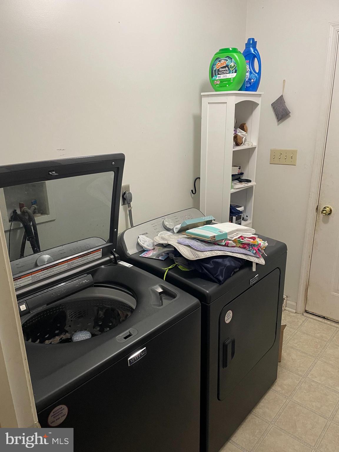 OGDEN FARM MEADOWS - Residential