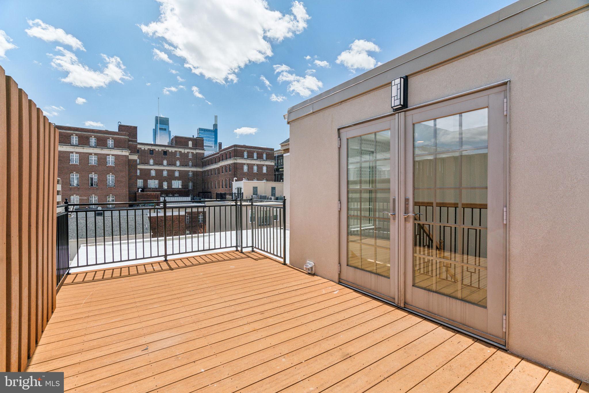 FAIRMOUNT - Residential