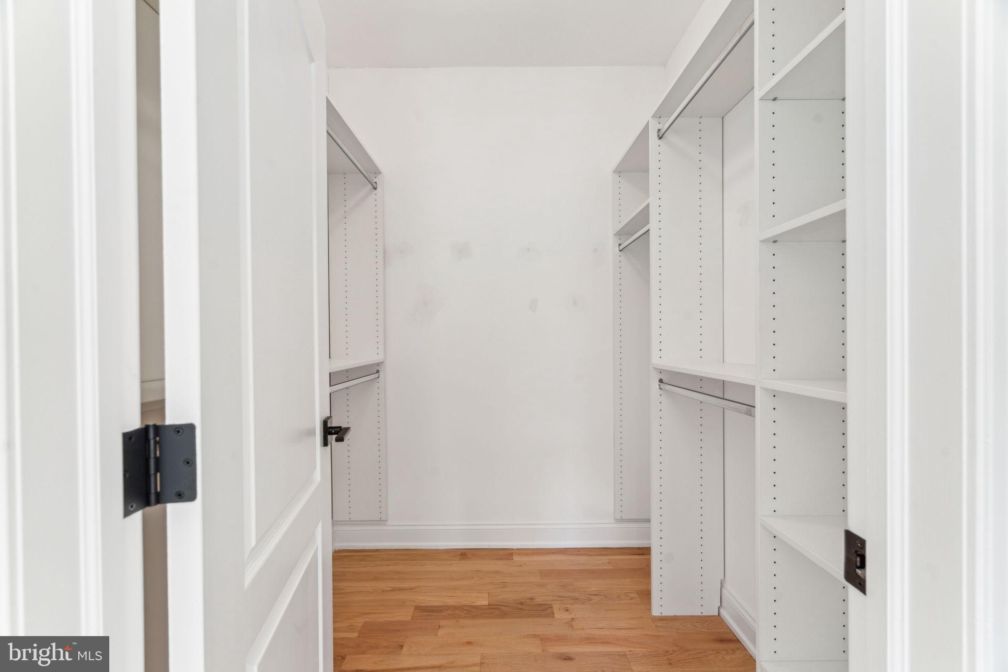 FAIRMOUNT - Residential