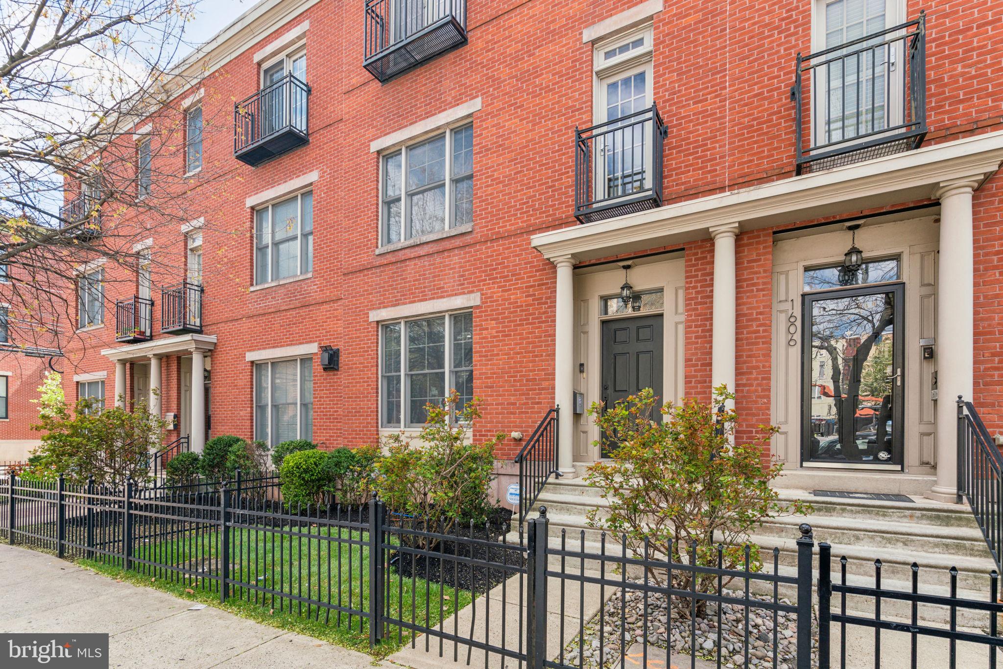 FAIRMOUNT - Residential