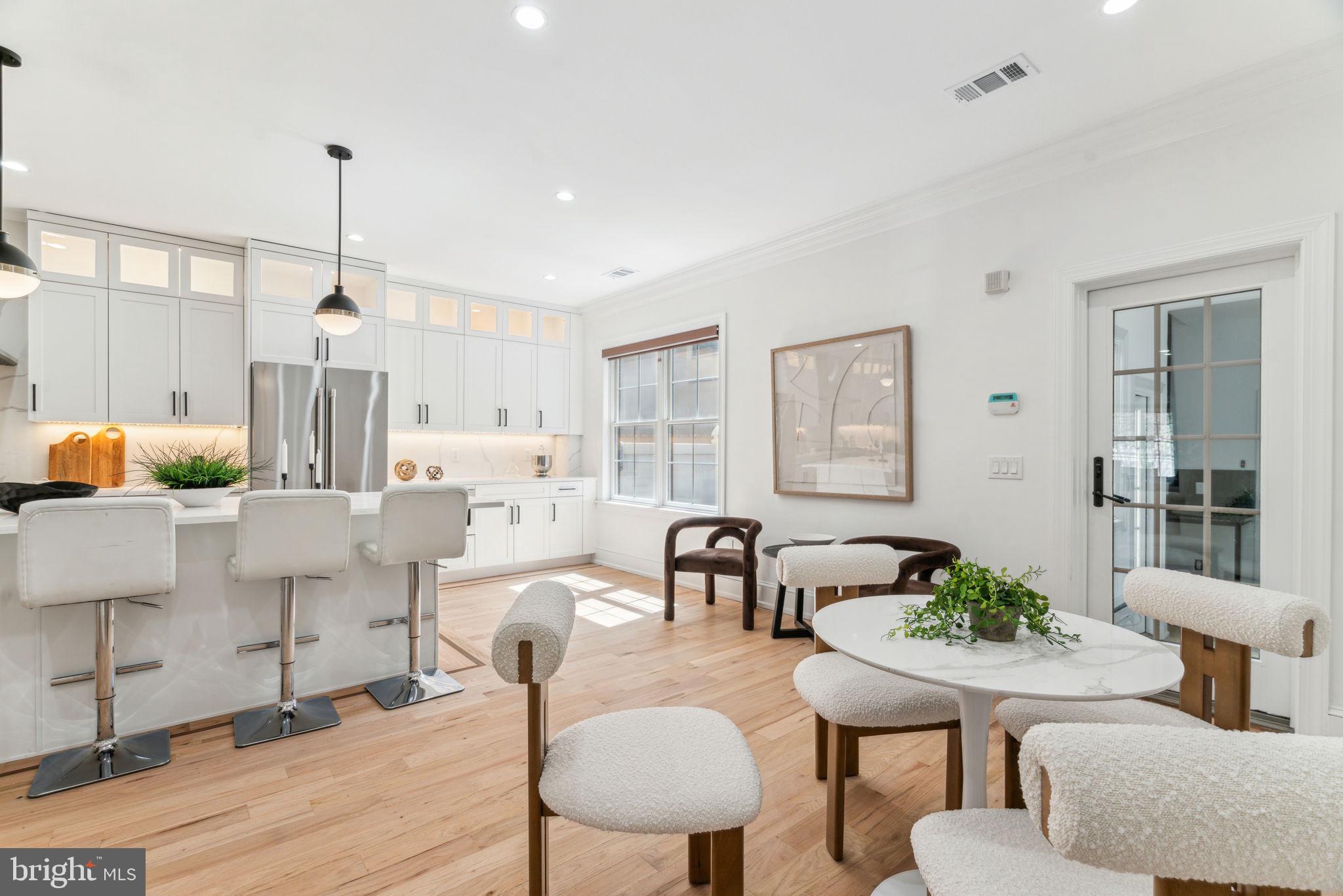 FAIRMOUNT - Residential