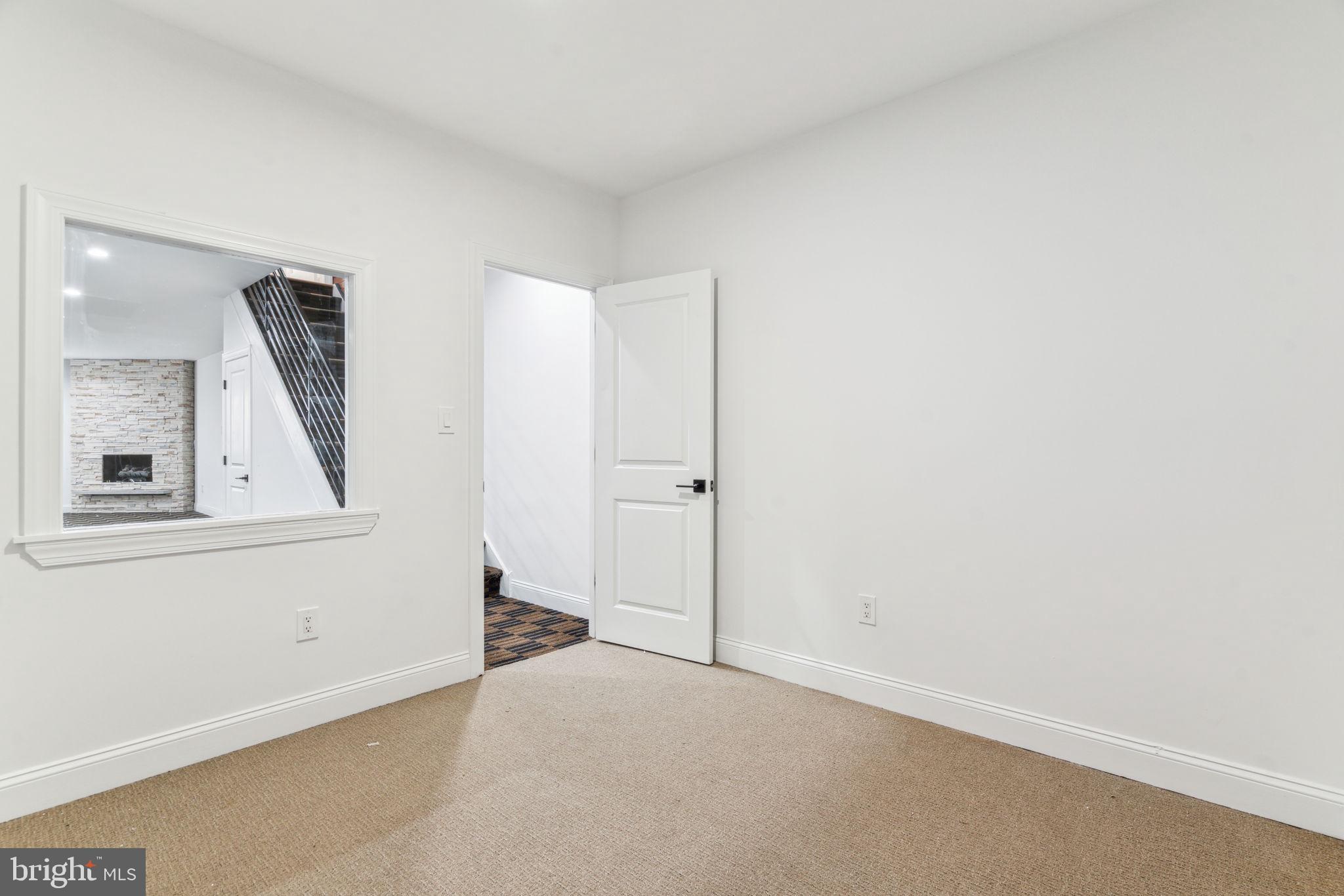 FAIRMOUNT - Residential