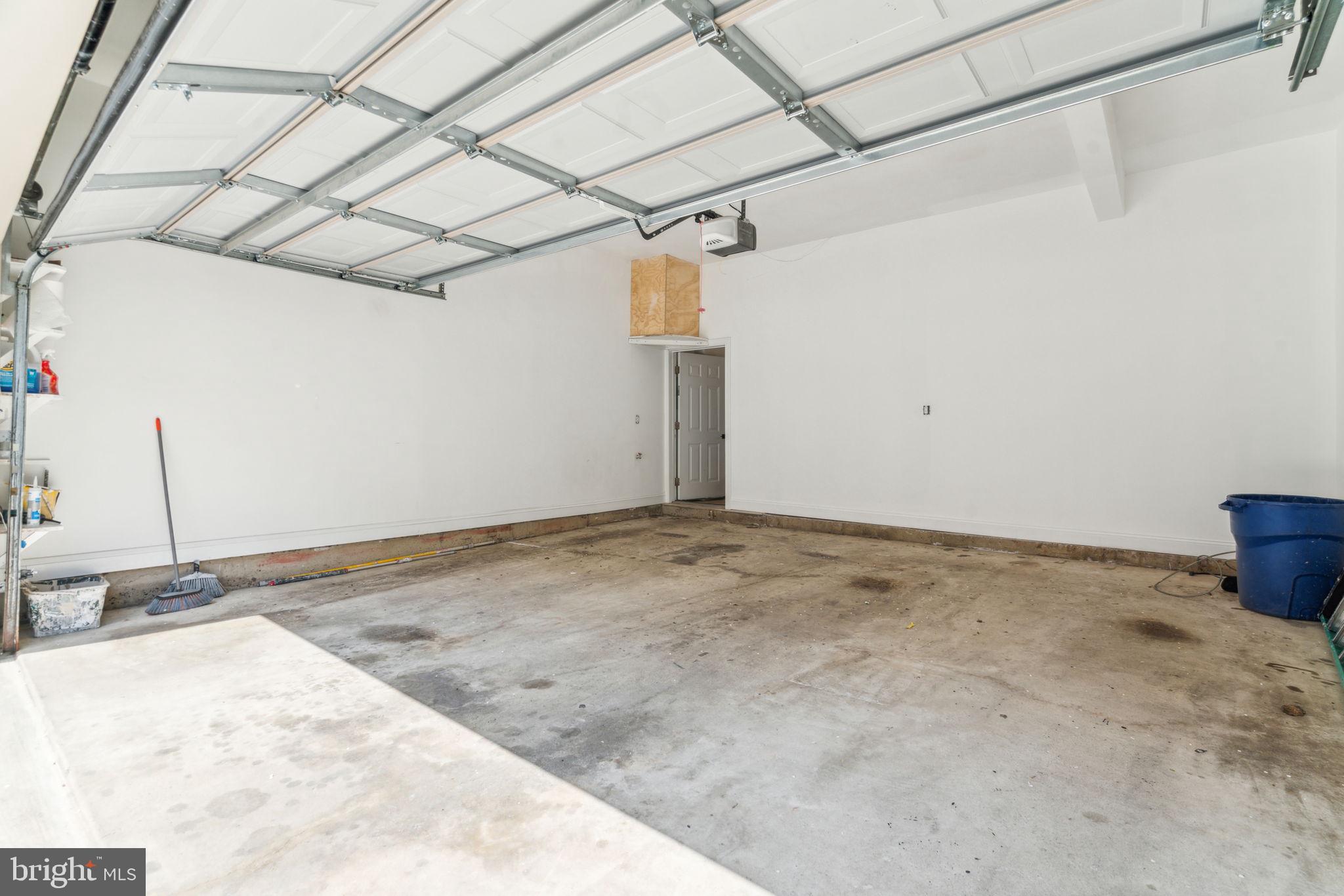 FAIRMOUNT - Residential