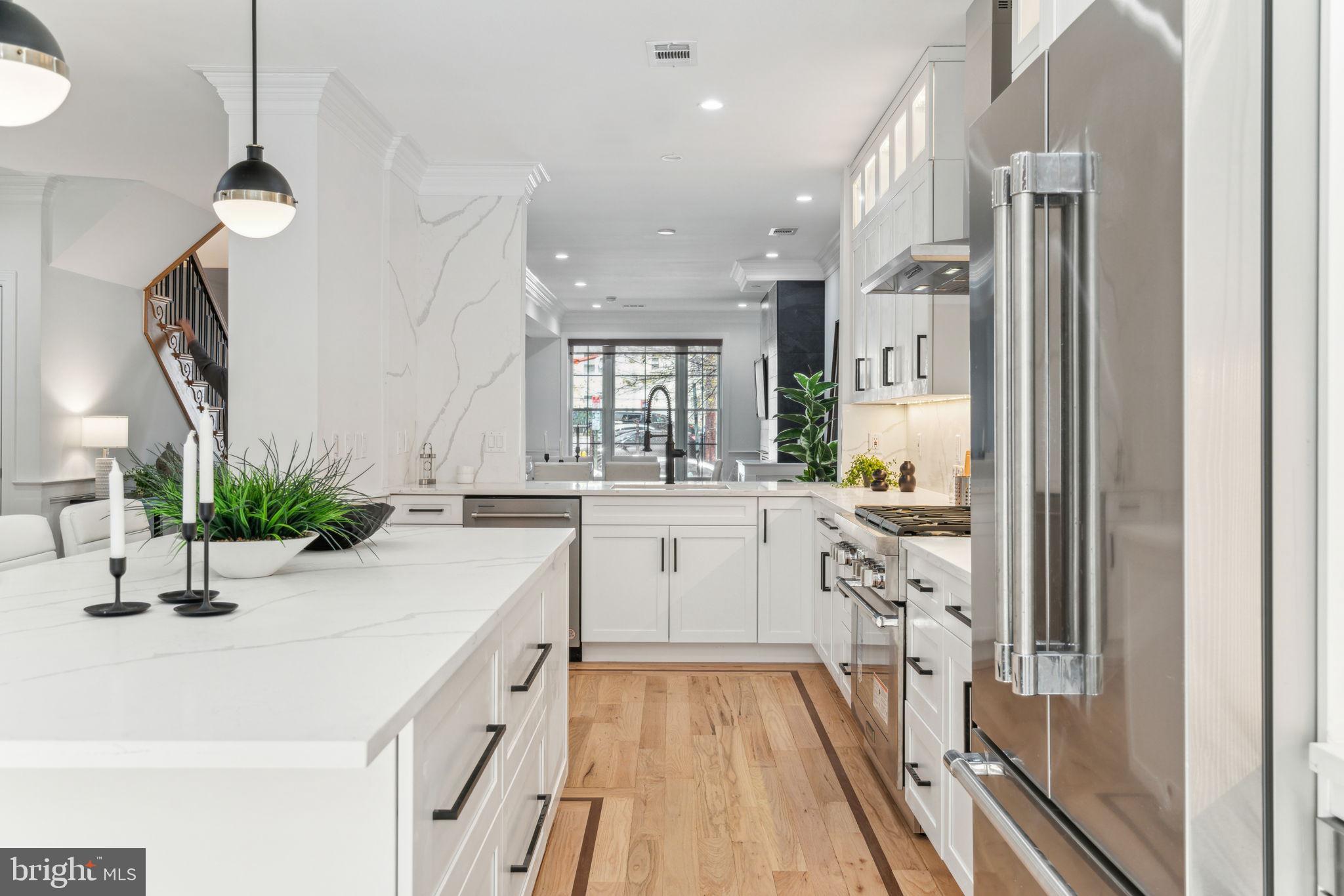 FAIRMOUNT - Residential