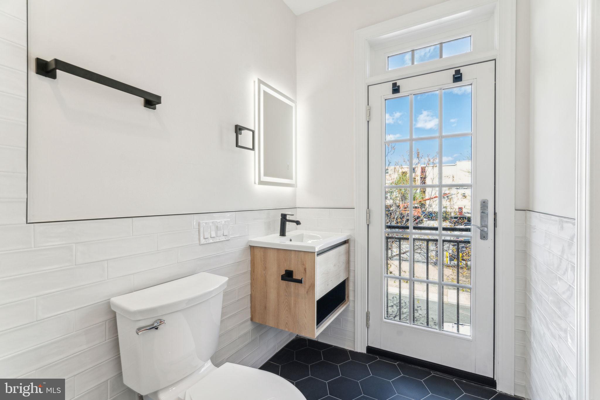 FAIRMOUNT - Residential