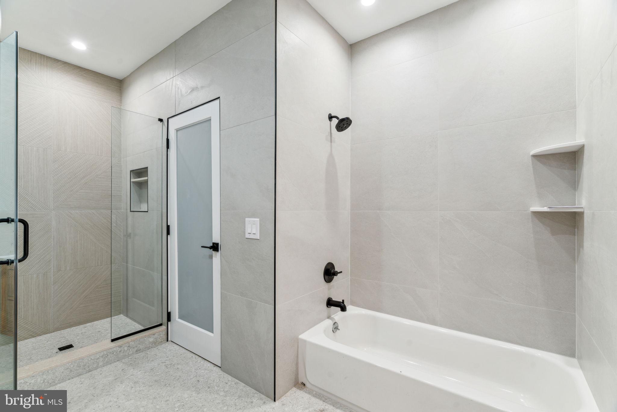 FAIRMOUNT - Residential