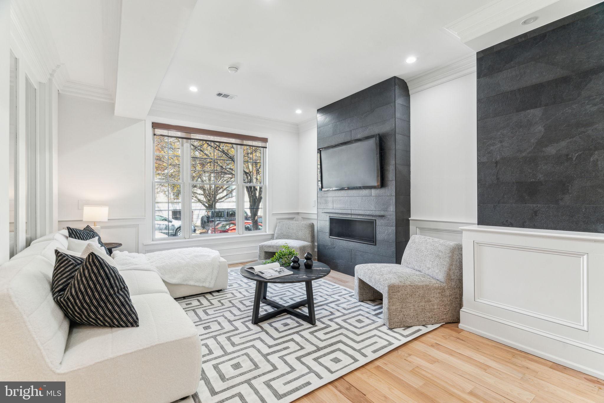 FAIRMOUNT - Residential