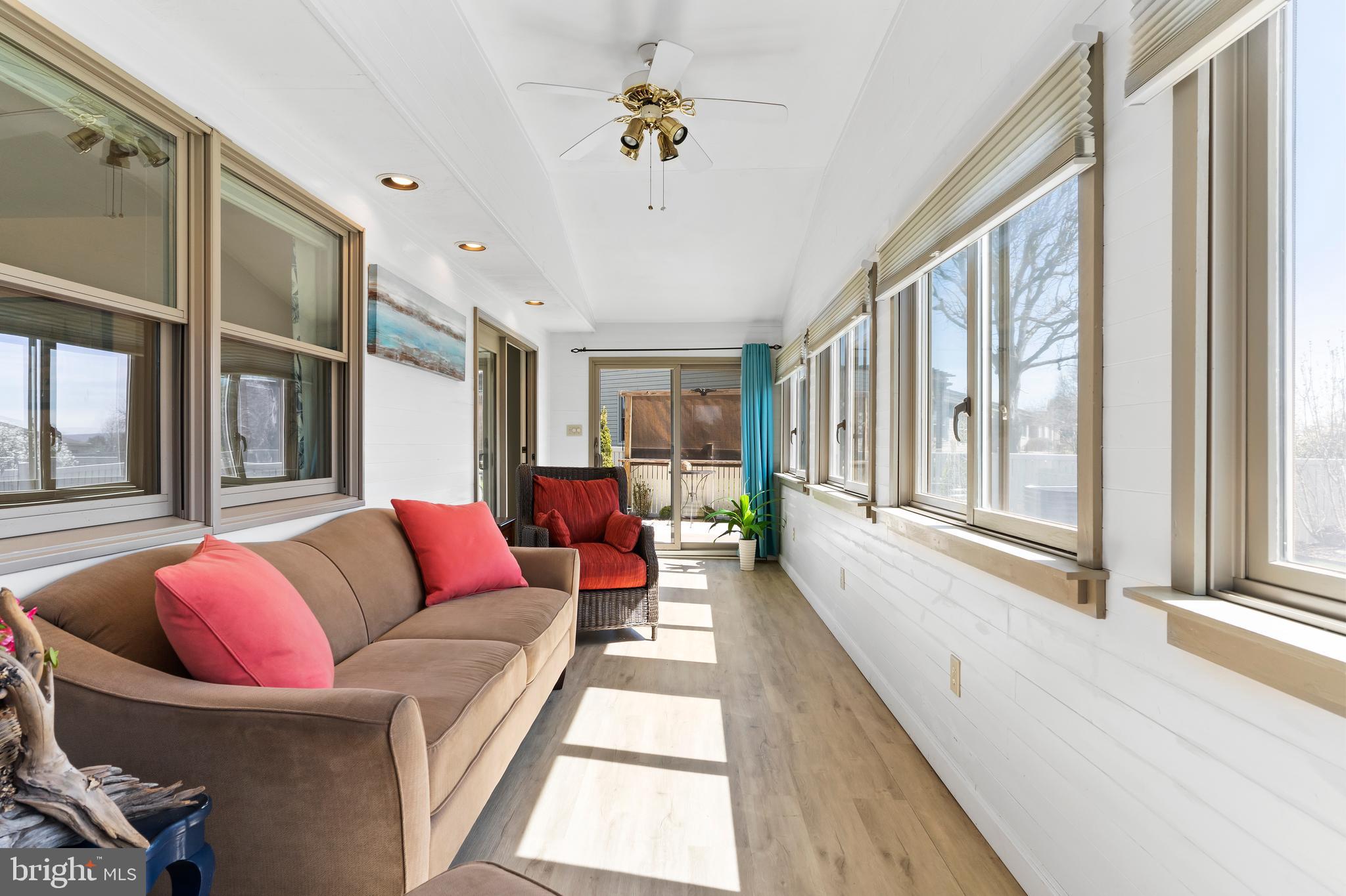 MAPLE RUN - Residential