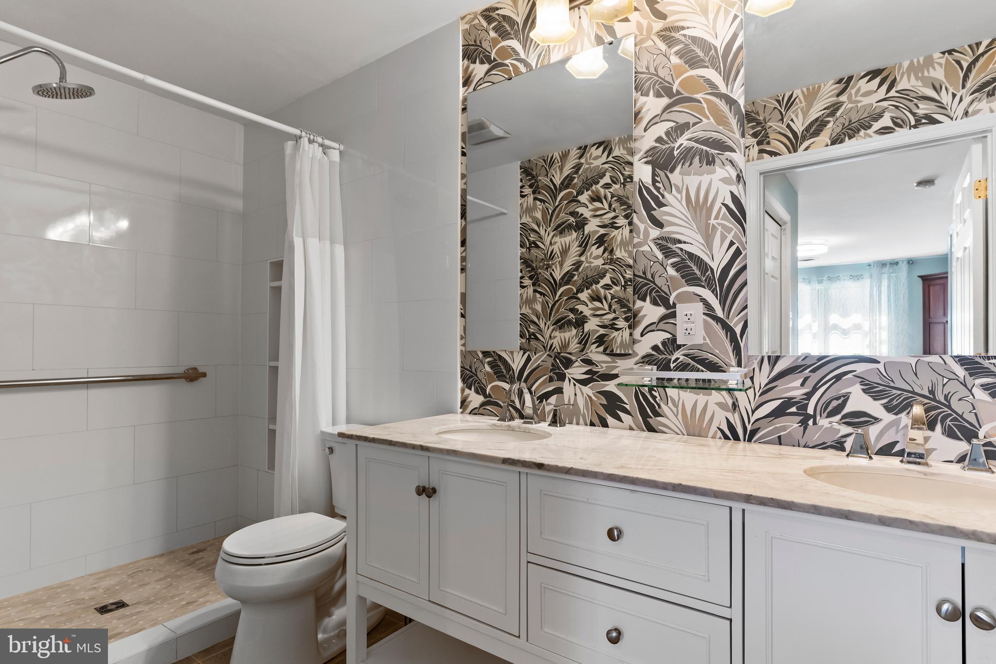 MAPLE RUN - Residential