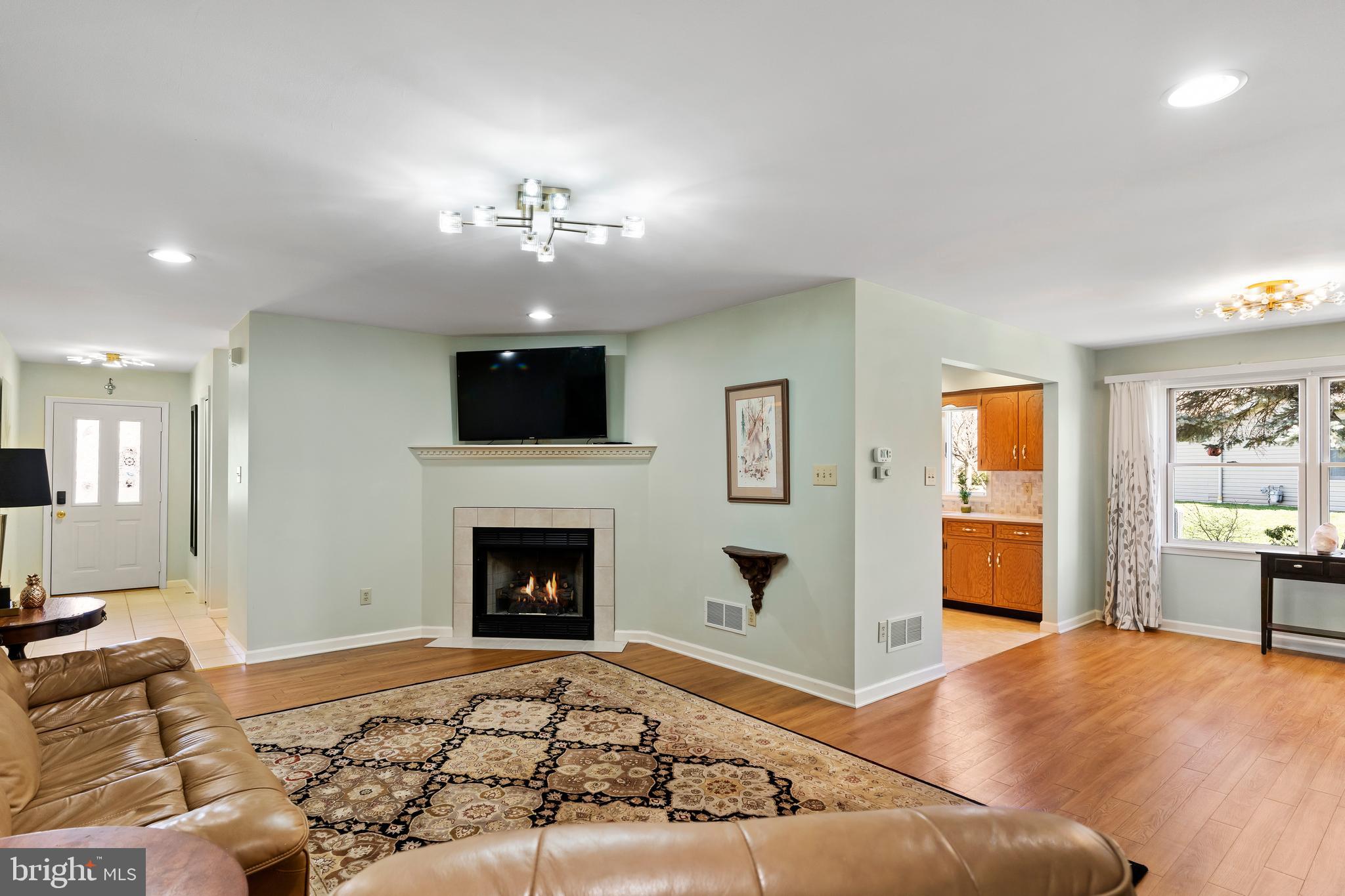 MAPLE RUN - Residential