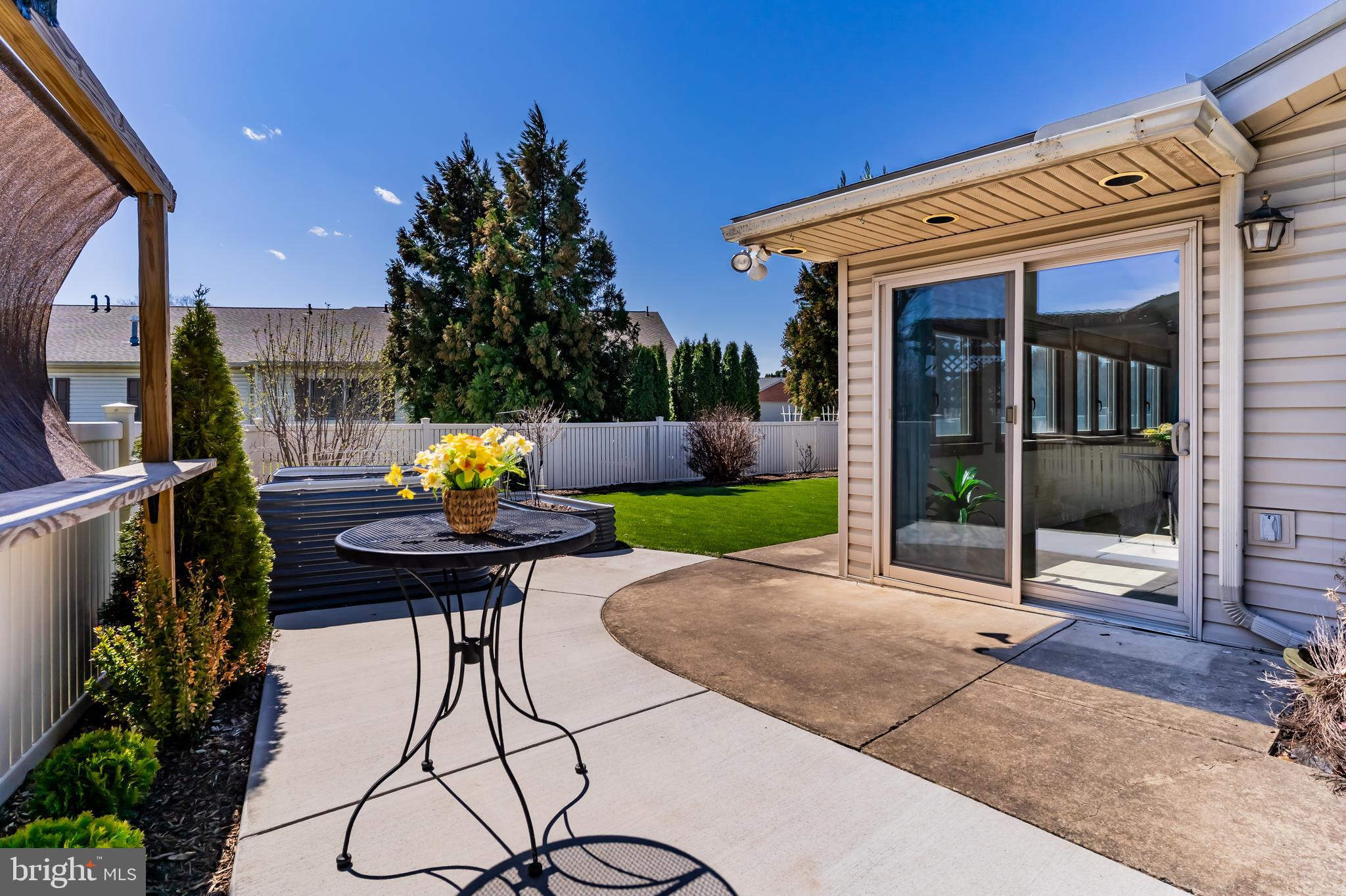 MAPLE RUN - Residential