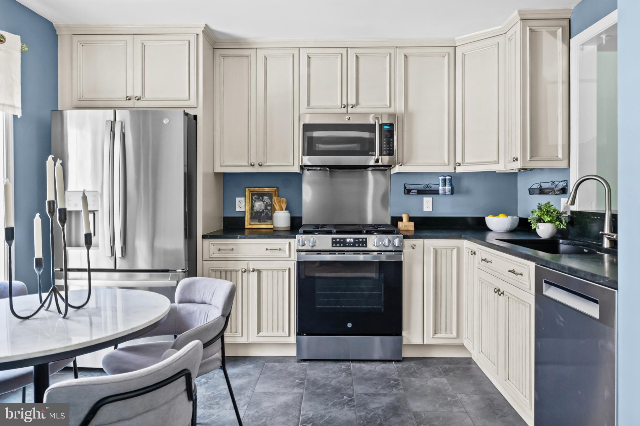 WILLOW POINT - Residential