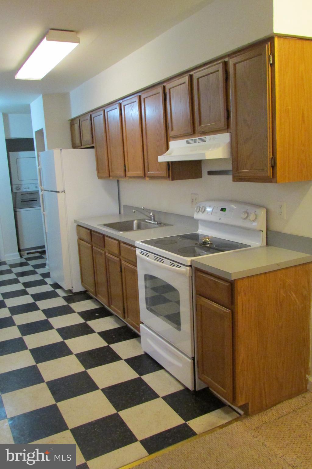 FEDERAL HILL HISTORIC DISTRICT - Residential Lease