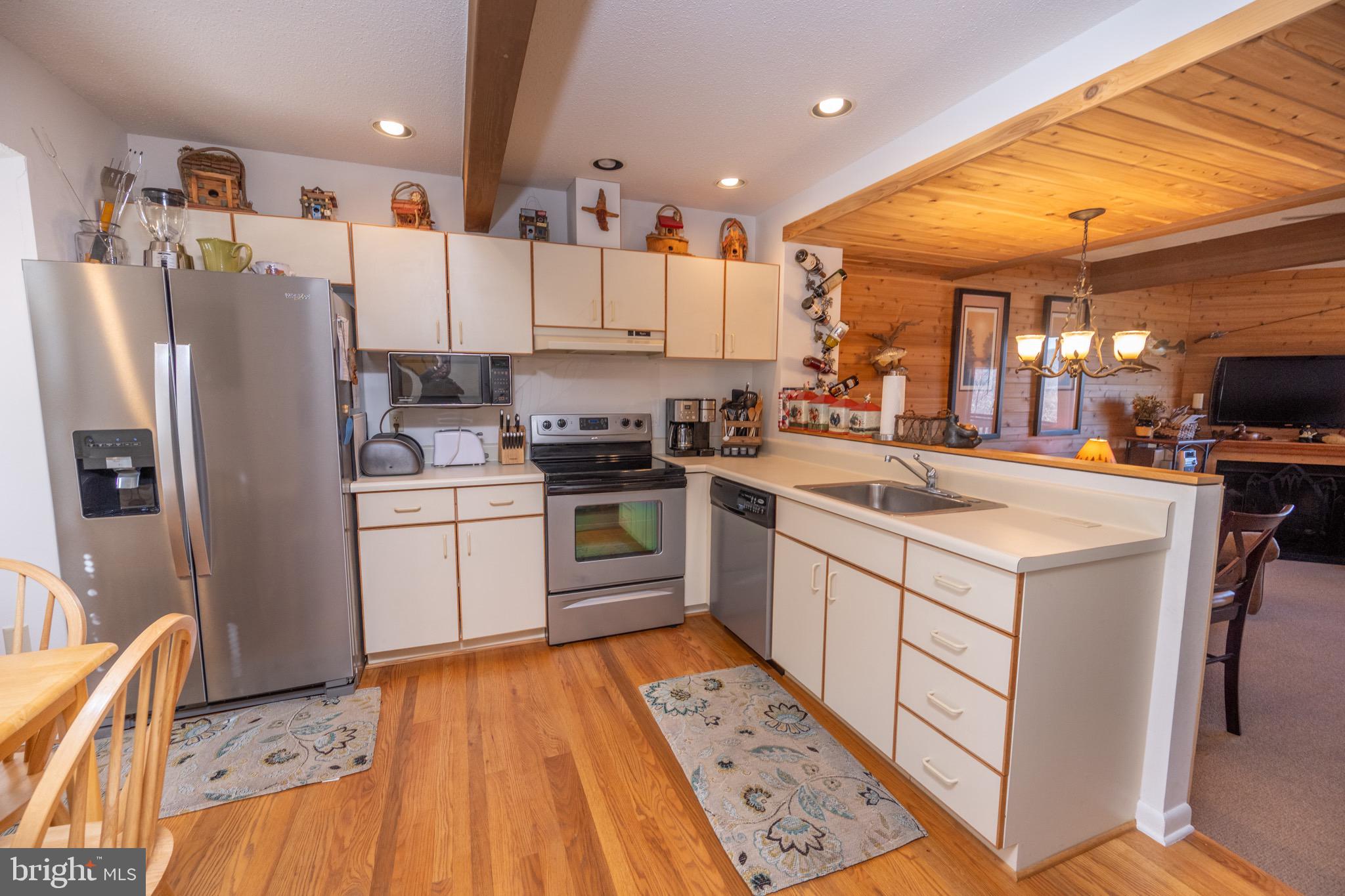 VILLAGES OF WISP - Residential