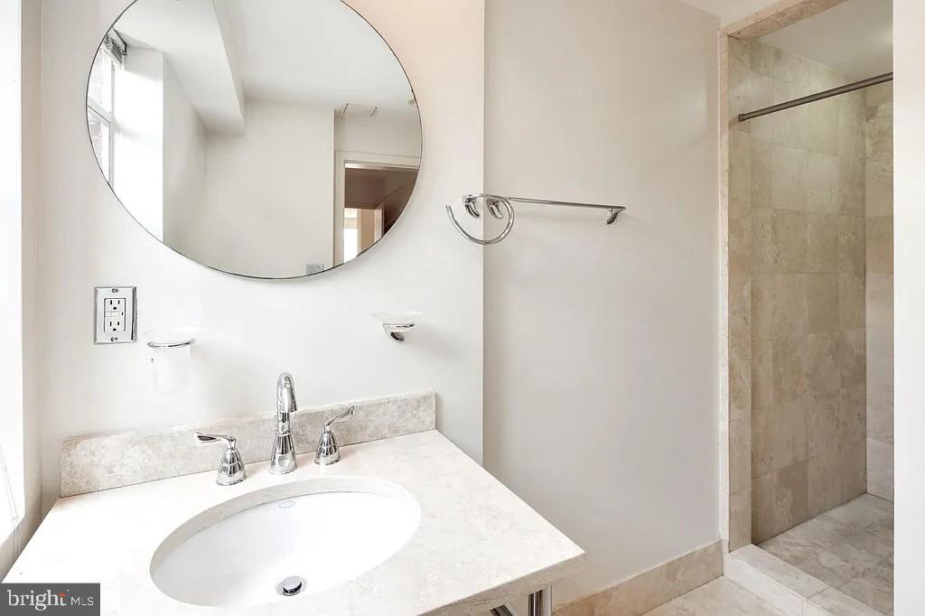 815 KING STREET 5B