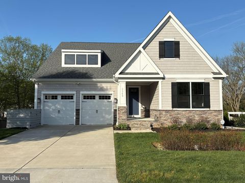 2240 N UNDERWOOD STREET FALLS CHURCH VA 22043