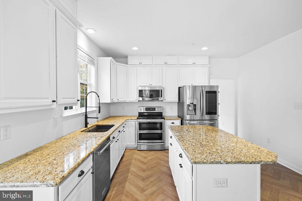 MANSFIELD - Residential