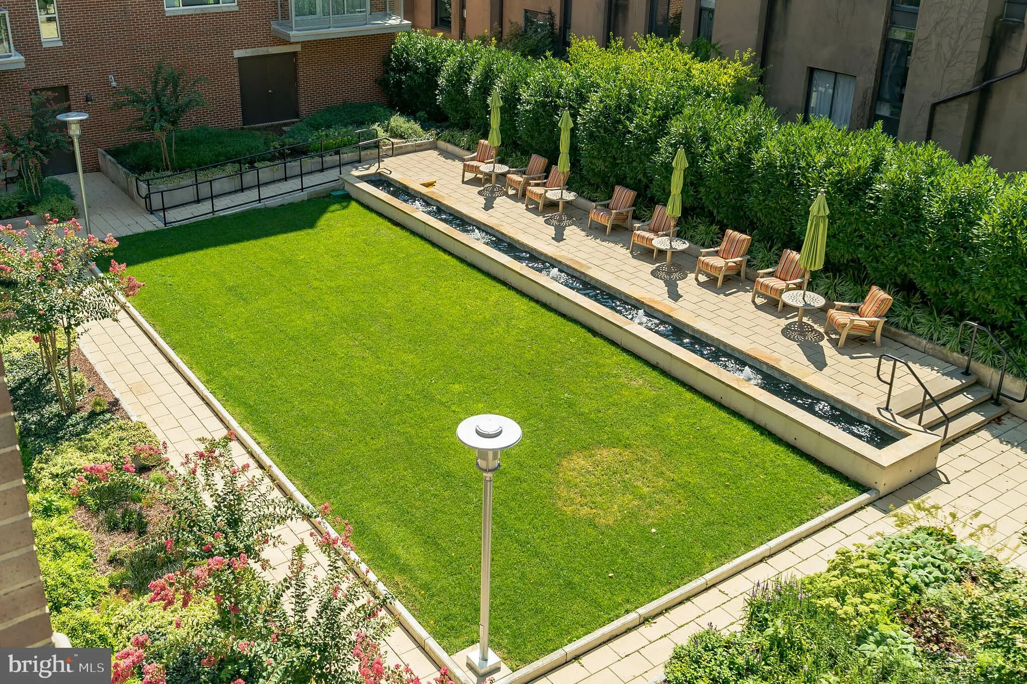 Philadelphia, Pennsylvania 19147, United States, 4 Bedrooms Bedrooms, ,4 BathroomsBathrooms,Residential,Coming Soon,234973