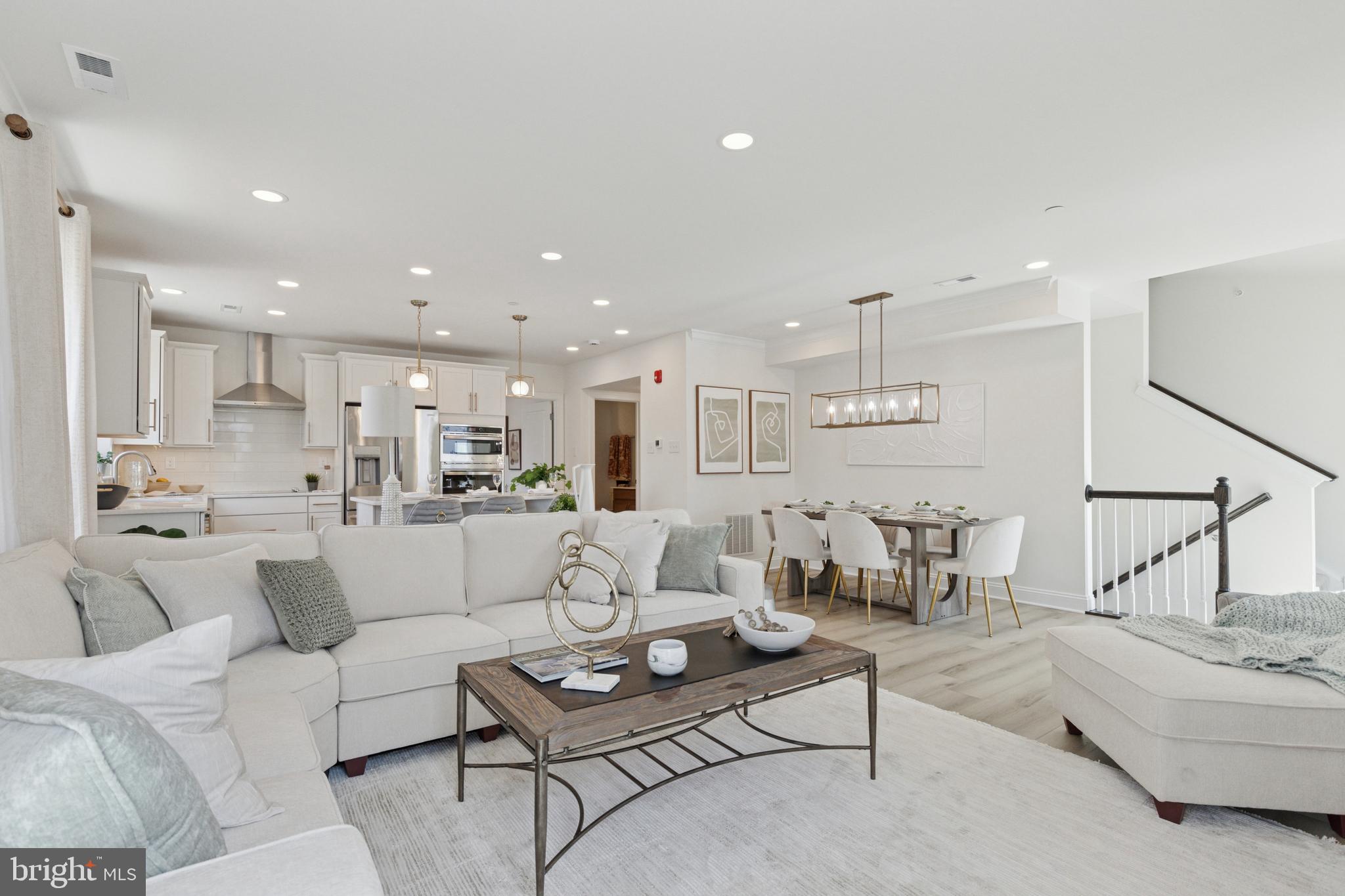 ARBOR PLACE - Residential