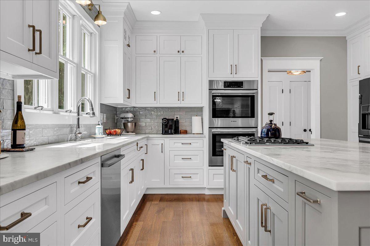 WILLOWDALE CROSSIN - Residential