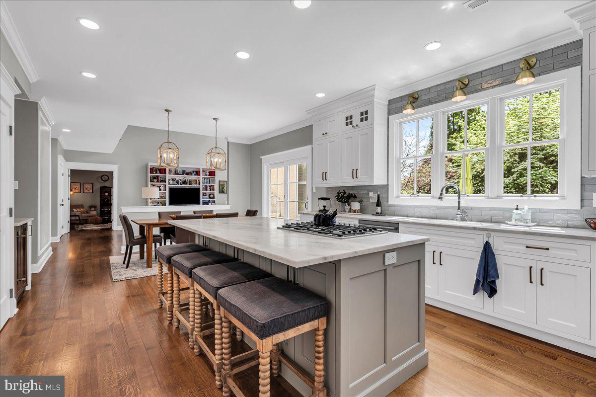 WILLOWDALE CROSSIN - Residential