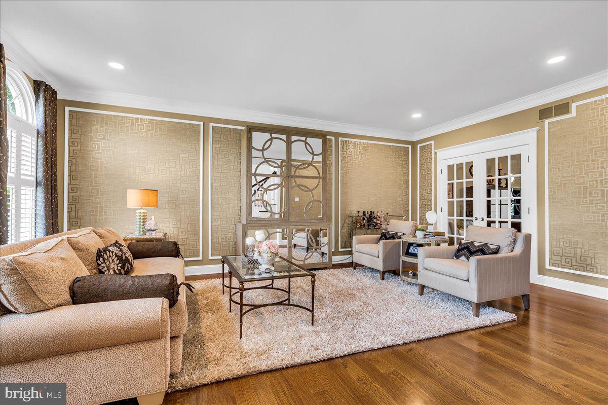 WILLOWDALE CROSSIN - Residential