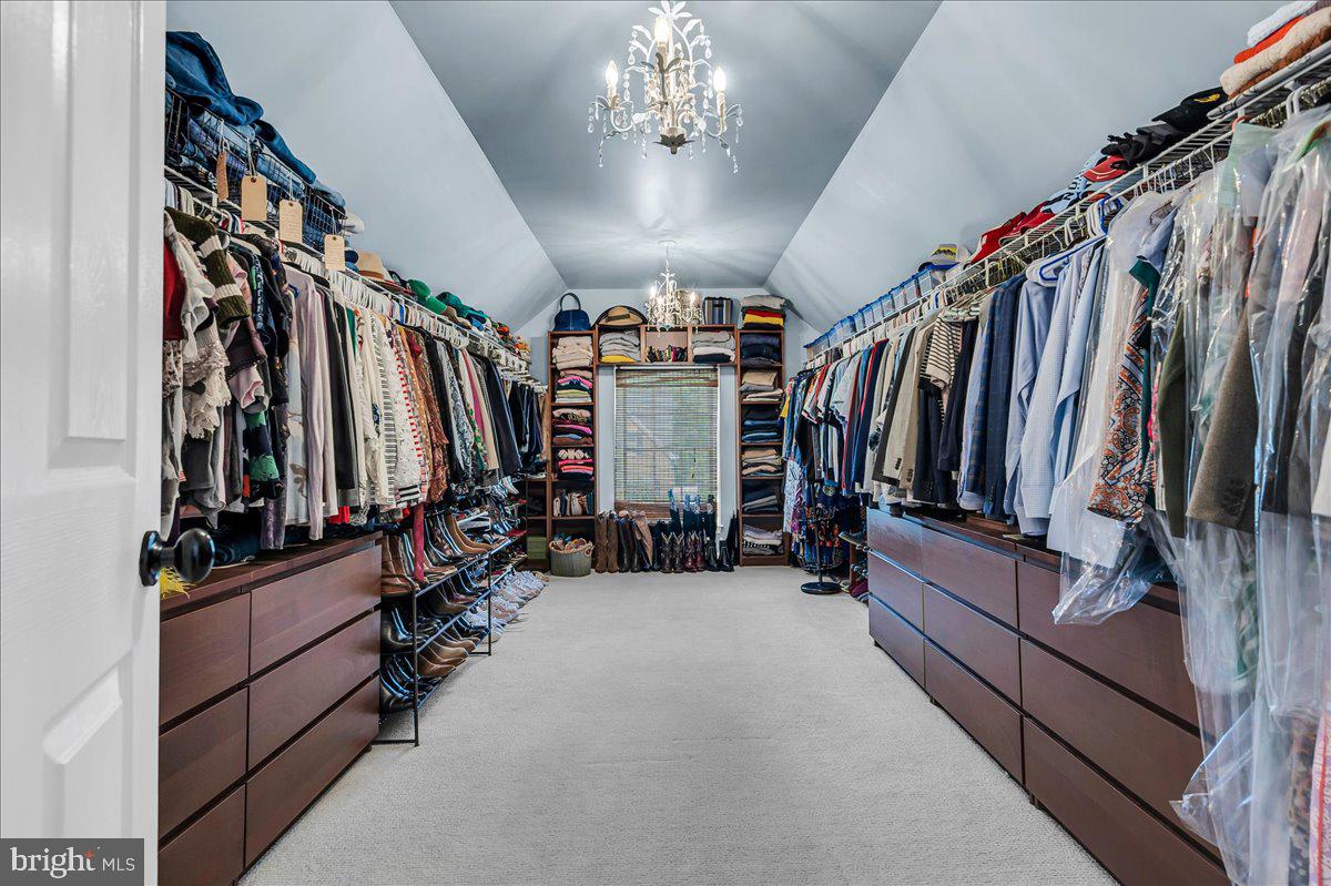 WILLOWDALE CROSSIN - Residential