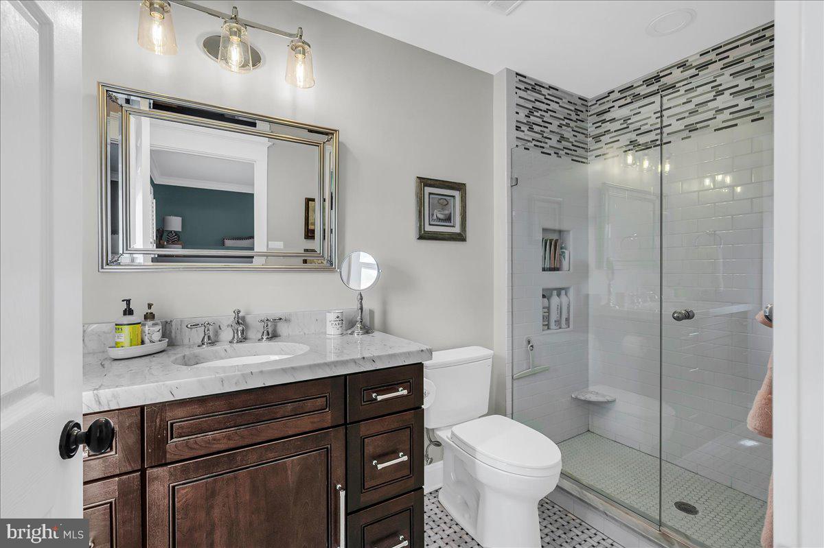 WILLOWDALE CROSSIN - Residential