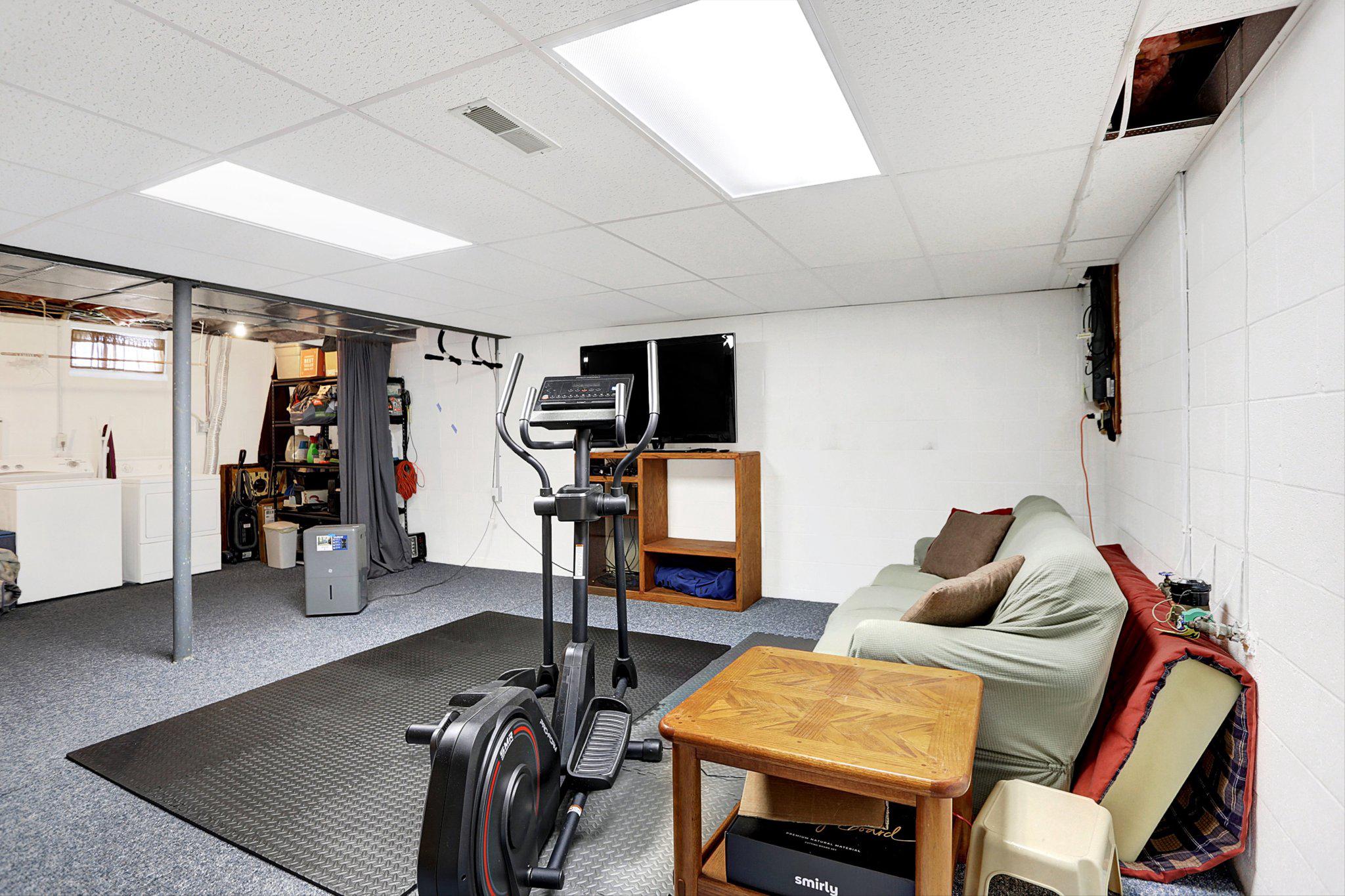 WYNDHAM PLACE - Residential